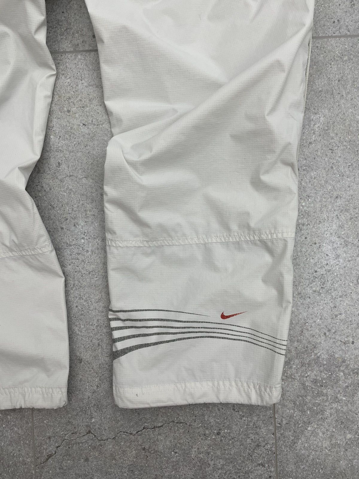 Nike × Vintage Vintage Nike track pants triple swoosh Size US 34 / EU 50 - 12 Thumbnail