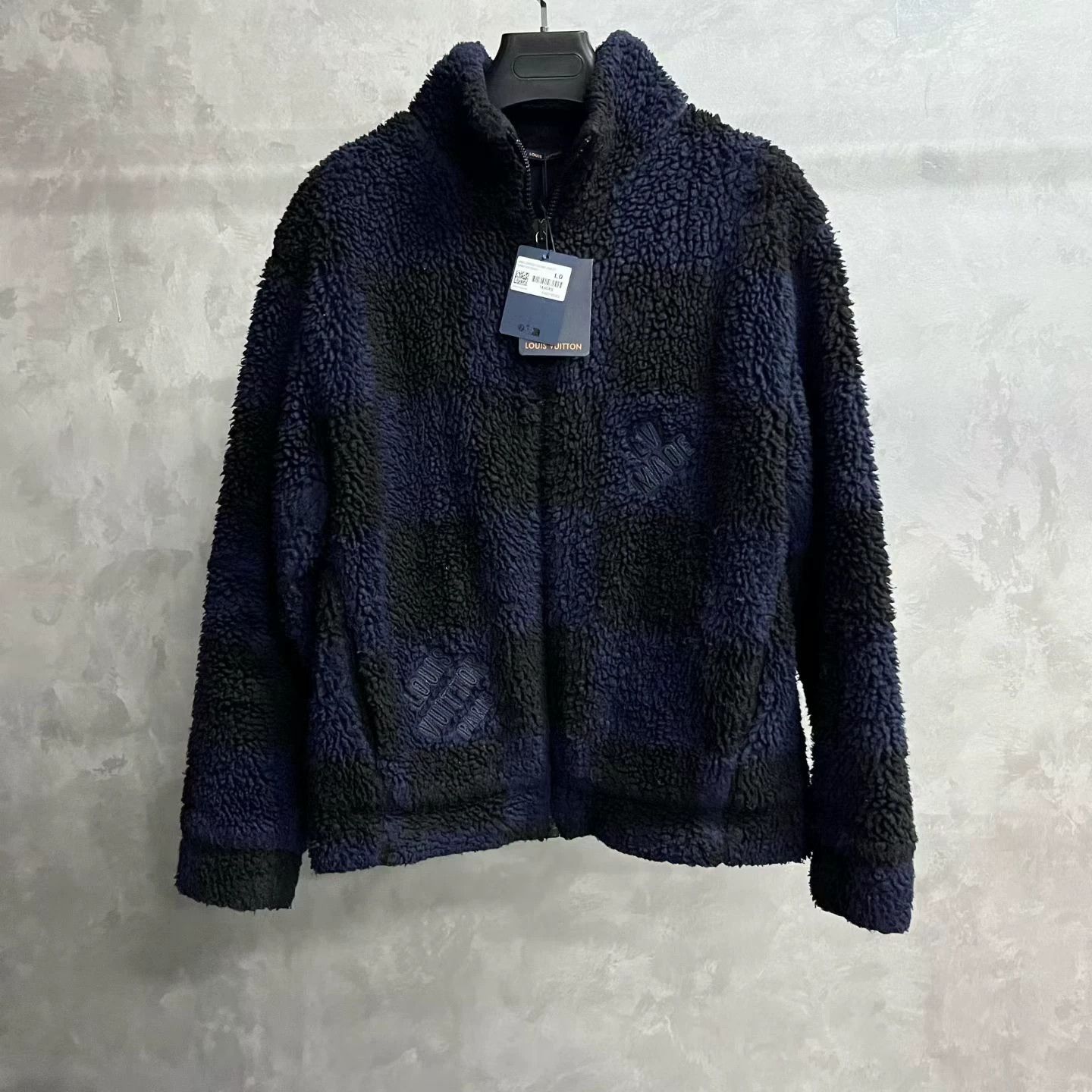 Louis Vuitton [Louis Vuitton] Latest Blue Damier Shearling Zipper Jacket Size US L / EU 52-54 / 3 - 1 Thumbnail