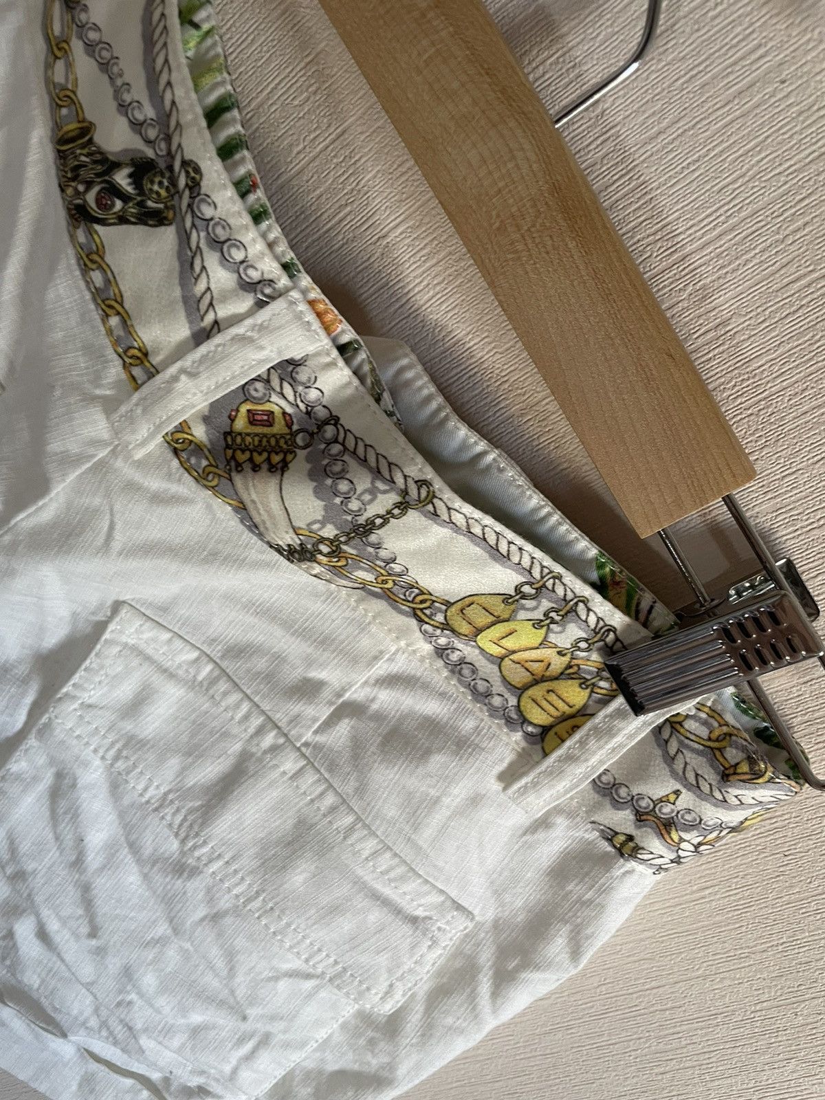 Roberto Cavalli Roberto cavalli vintage white shorts Size 26" / US 2 / IT 38 - 6 Thumbnail