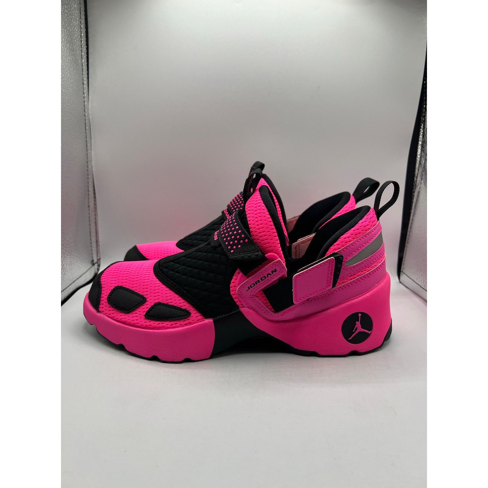 Air Jordan Trunner LX “Pink Blast Black” size 8 women’s