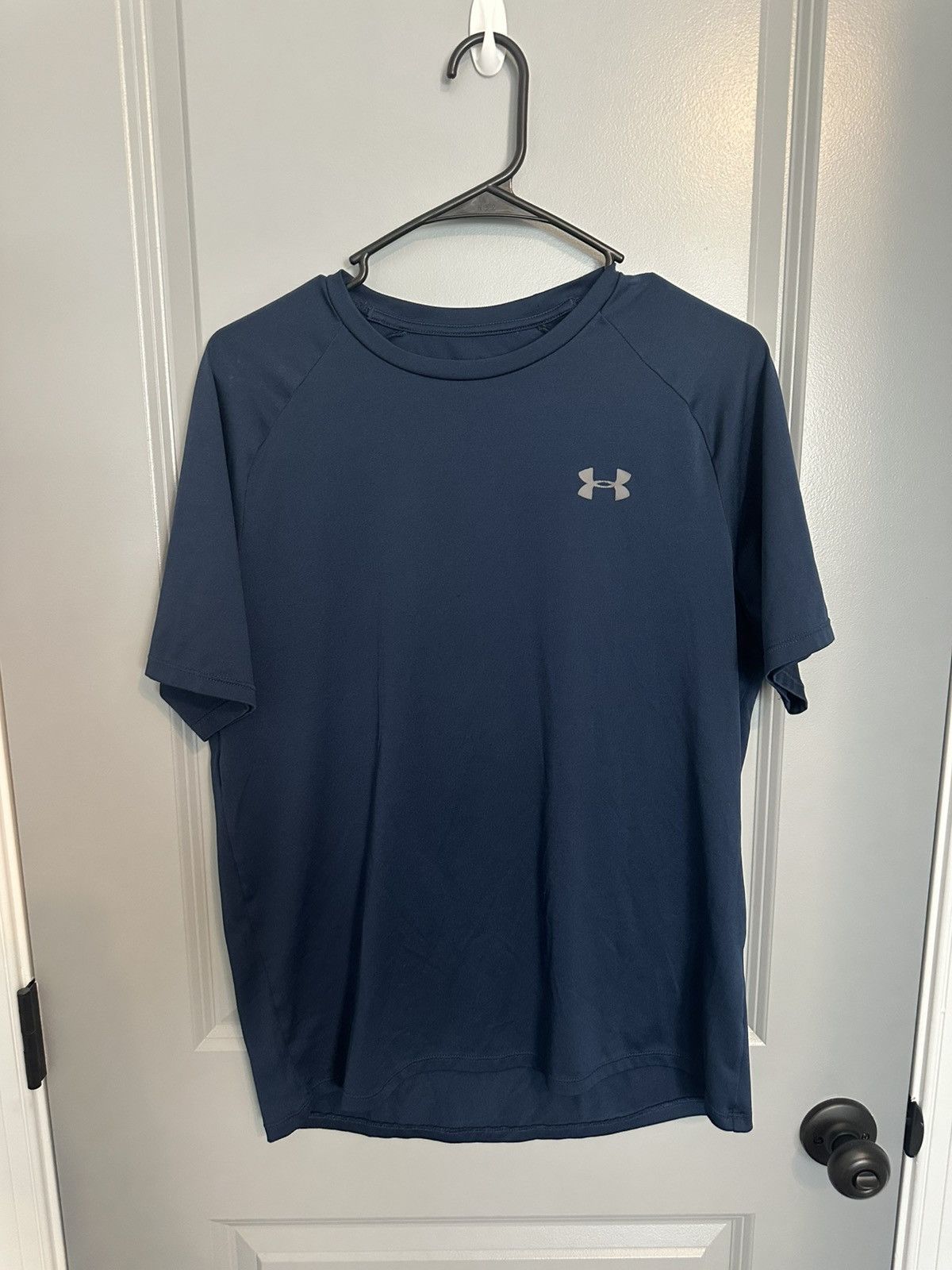 Under Armour Under Armour Mens Athletic Tee Shirt Size Medium Dri-Fit Gym Size US M / EU 48-50 / 2 - 1 Thumbnail