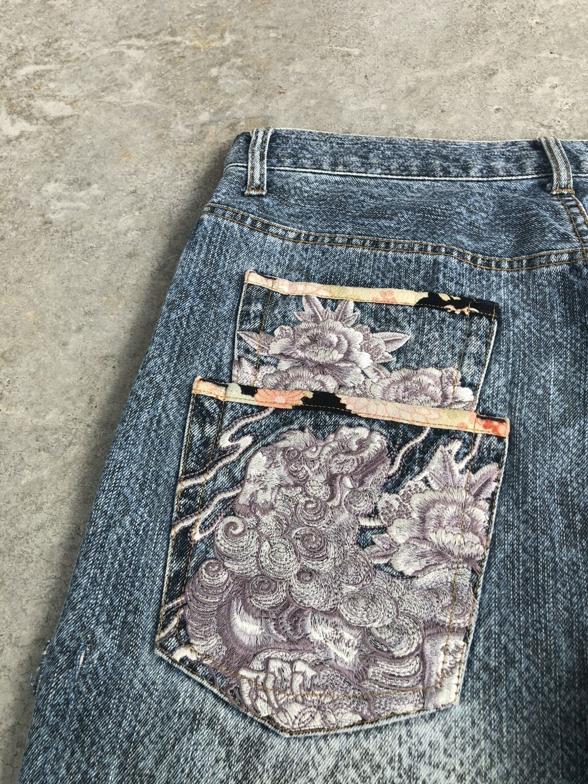 Karakuri Tamashii Karakuri Tamashii Embroidered Denim Snake Skin Size US 33 - 15 Thumbnail