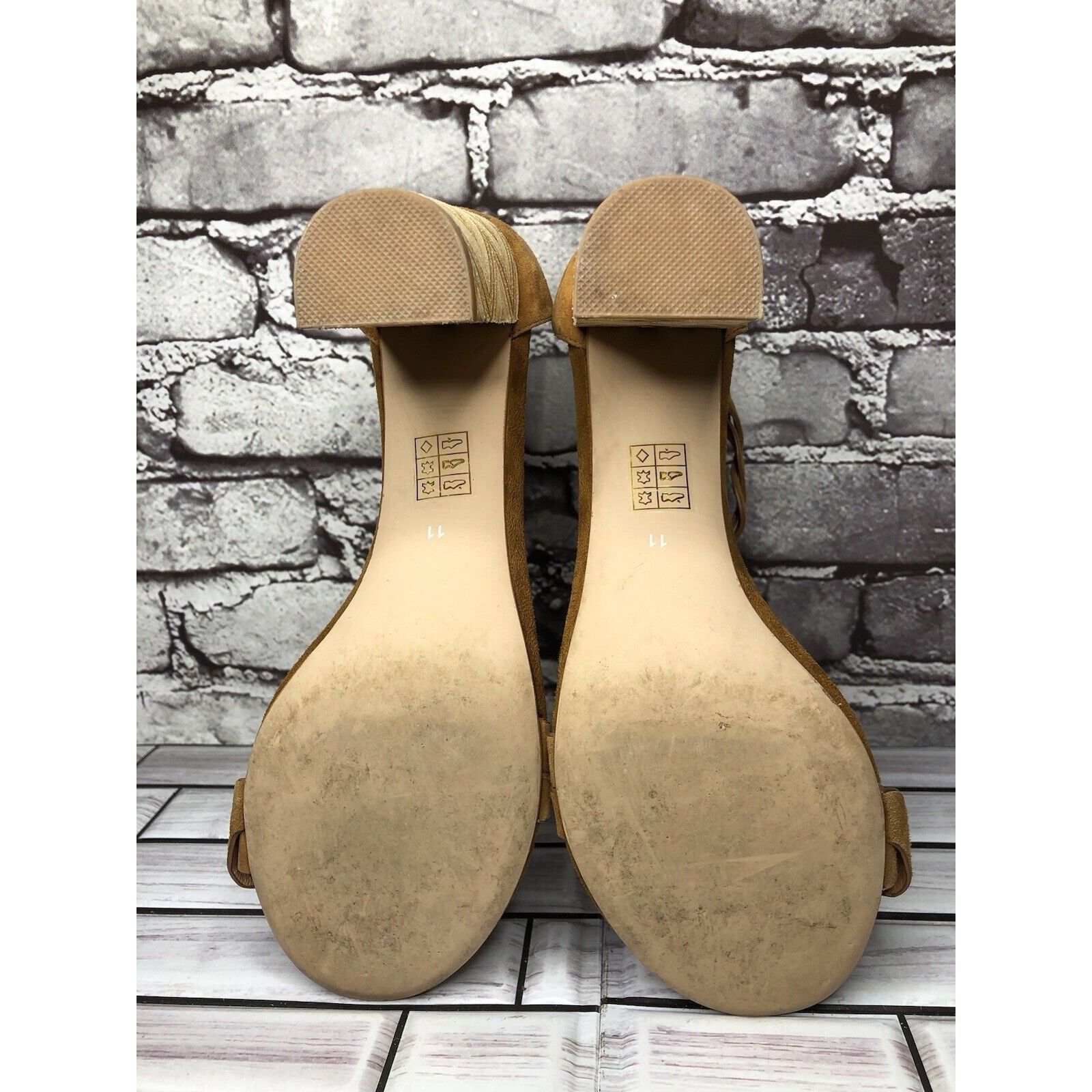 Jeffrey Campbell Jeffrey Campbell Lindsay Brown Suede Leather AnkleStrap Heel Size US 11 / IT 41 - 17 Thumbnail