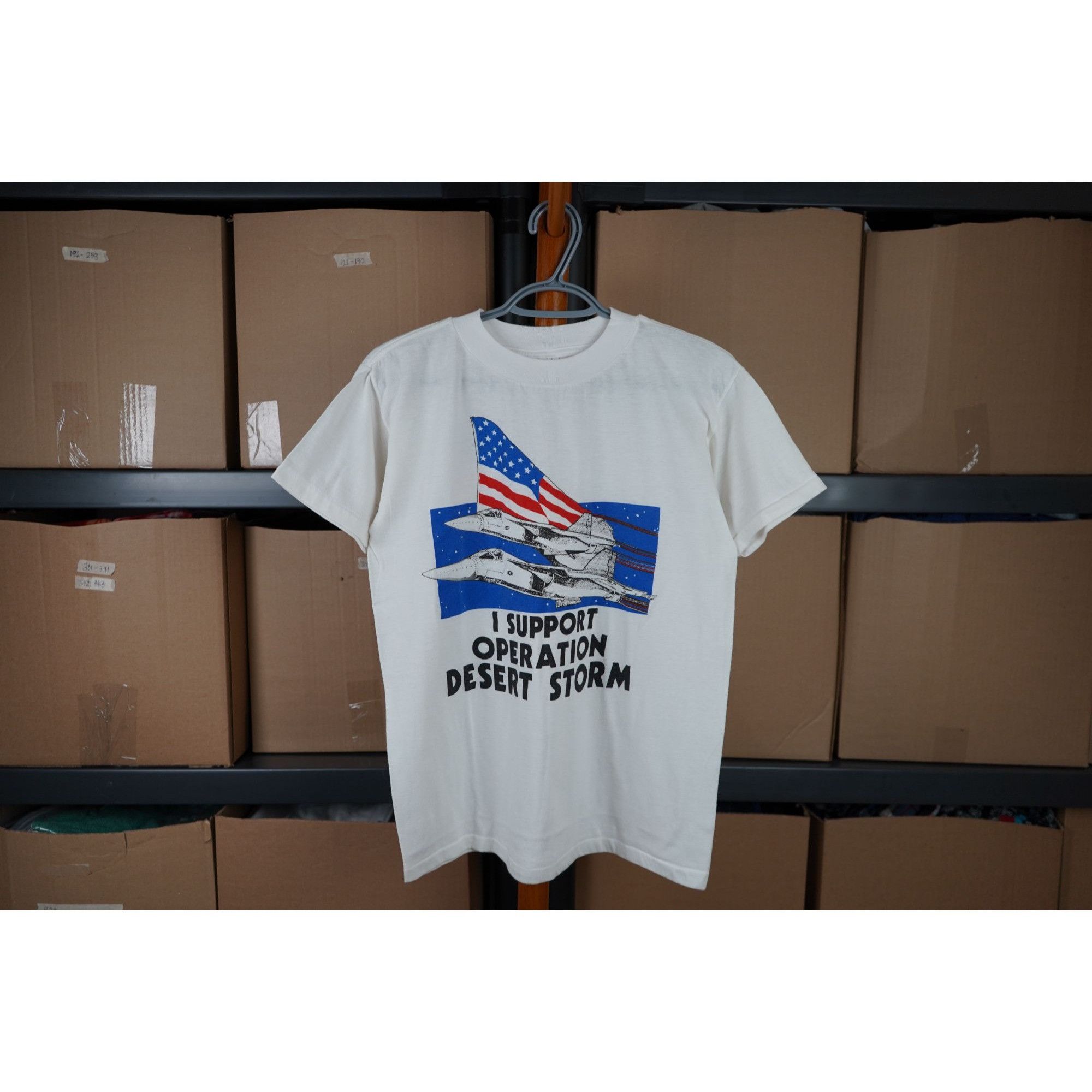 Vintage Vintage USA Army White Tshirt 90s Men's M Made In USA #455 Size US M / EU 48-50 / 2 - 1 Thumbnail