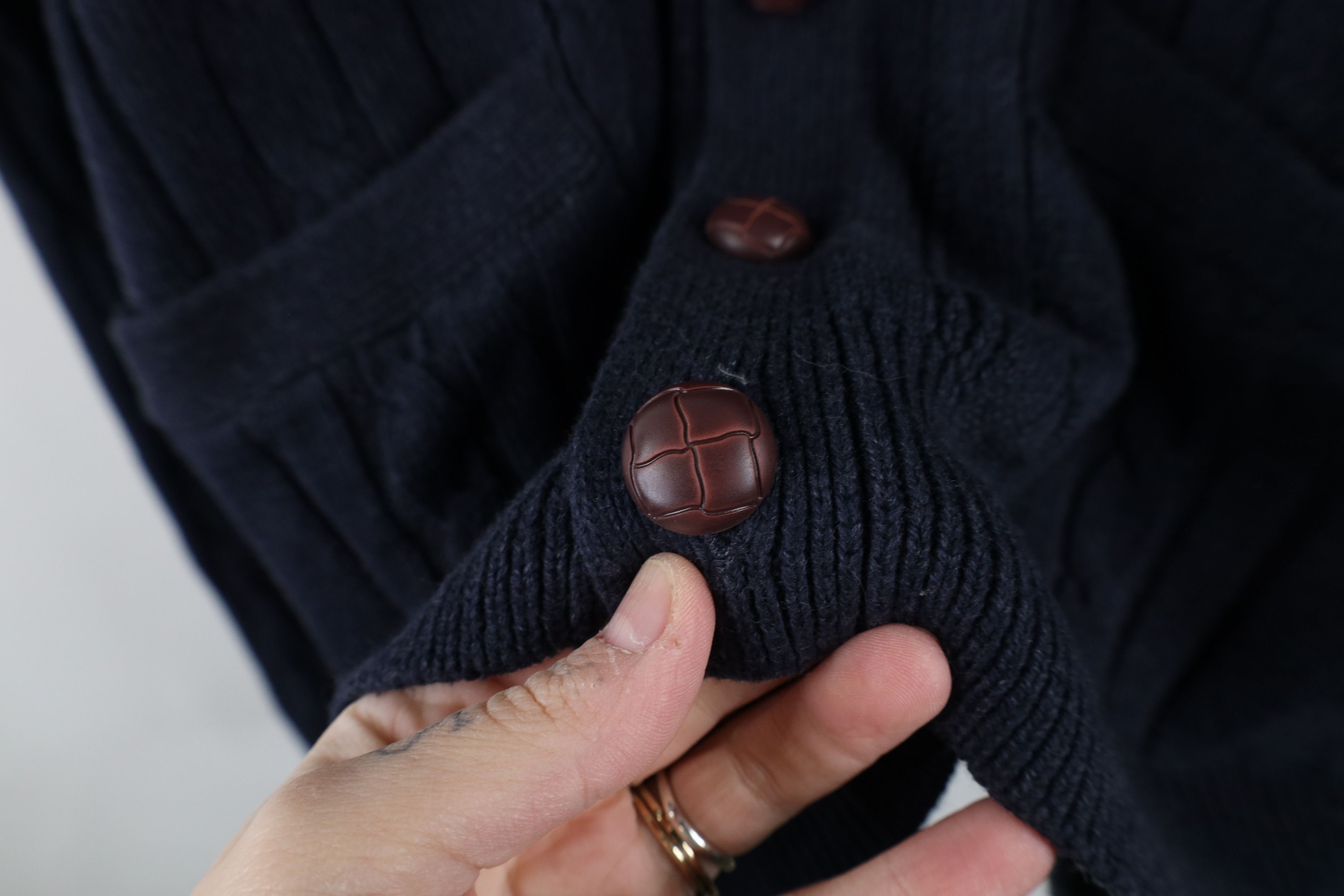 Vintage Vintage 90s Streetwear Chunky Cable Knit Cardigan Sweater Size US L / EU 52-54 / 3 - 8 Thumbnail
