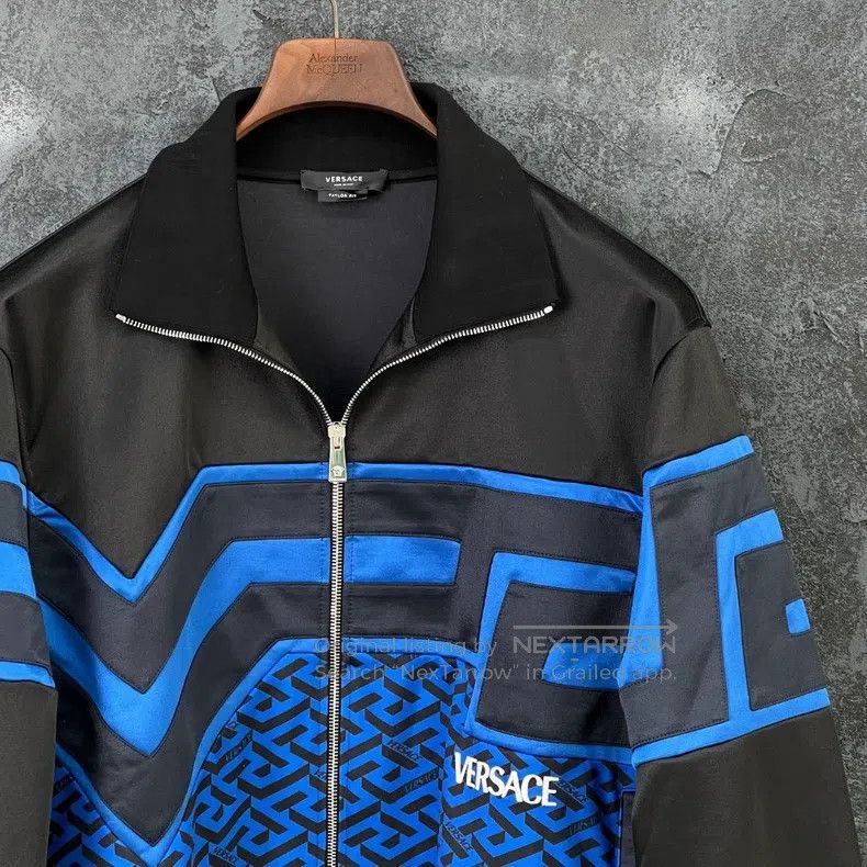 Versace Versace Maze series jacket Size US S / EU 44-46 / 1 - 4 Thumbnail