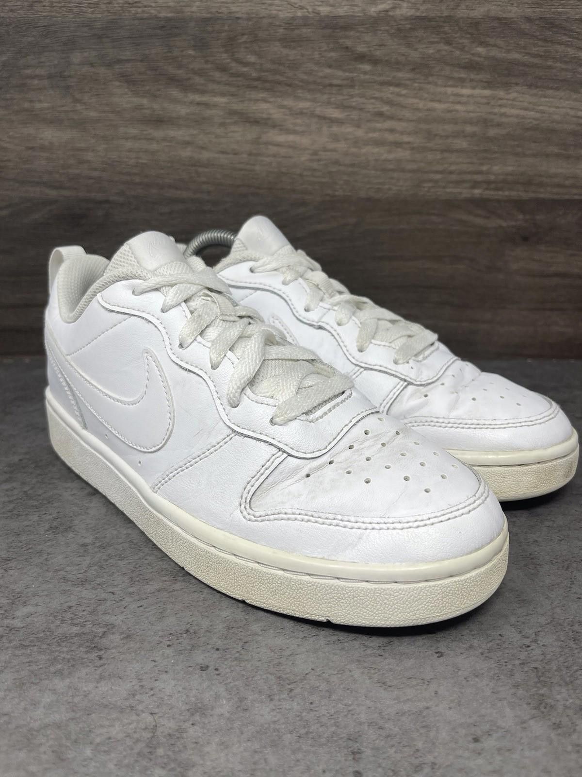 Nike Nike Court Borough Low 2 Sneakers Kids Size 6 White Shoes Size US 6 / EU 39 - 4 Thumbnail