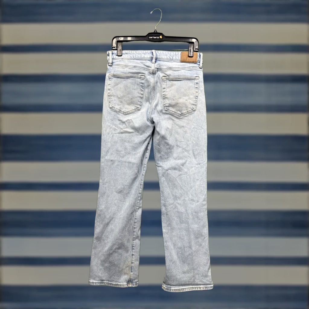 American Eagle Outfitters American Eagle Jeans Mens 29x30 Bootcut 100% Cotton Light Wash Denim 5-Pocket Regular Inseam 30in Blue Jeans Mens Size US 29 - 1 Thumbnail