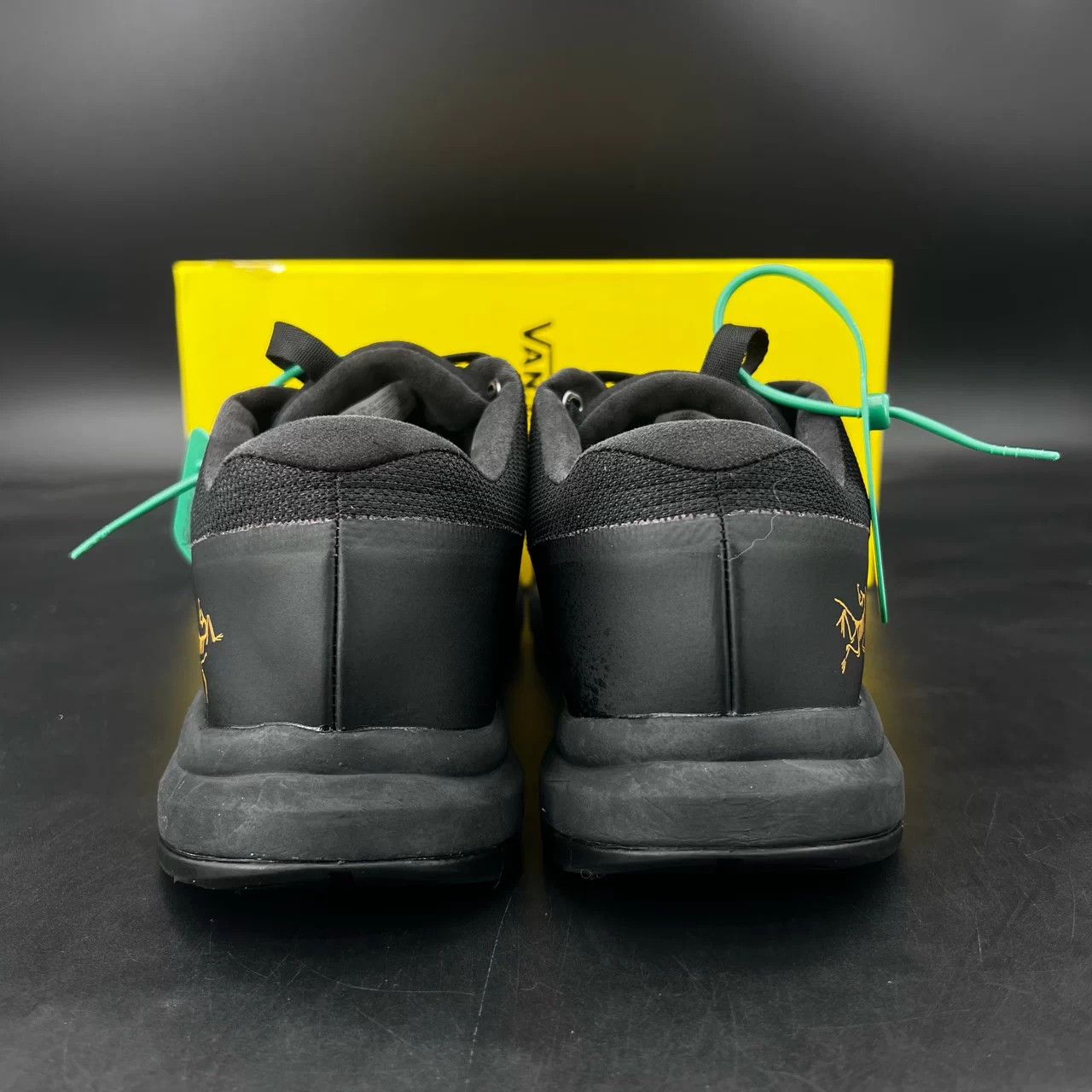 Arc'teryx Arcteryx Aerios Black Gold 44.5 Lightly Used Size US 11.5 / EU 44-45 - 5 Thumbnail