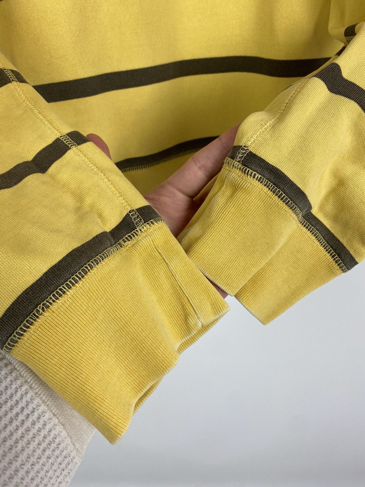 Carhartt Y2K Vintage Carhartt Bee Stripe Chill Sweat Hoodie Size US M / EU 48-50 / 2 - 6 Thumbnail
