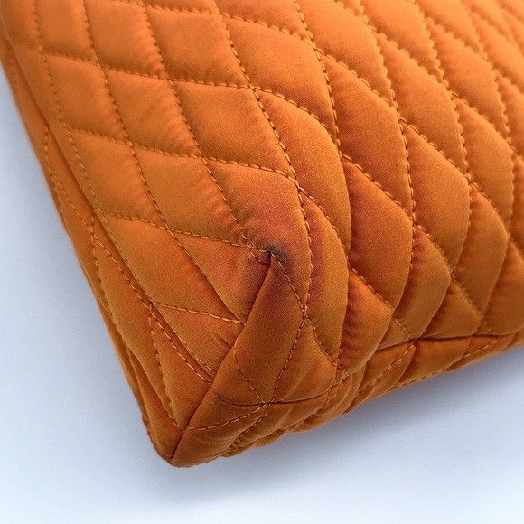Bally Vintage Bally Orange Quilted Hobo Shoulder Bag Size ONE SIZE - 7 Thumbnail
