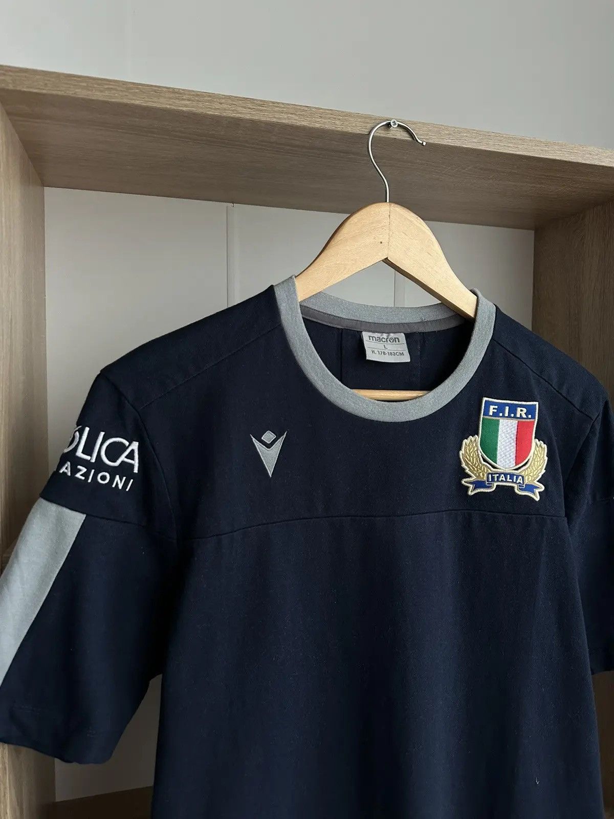Vintage Vintage T-Shirt Italia Rugby Cotone Ufficiale Player Fir Size US L / EU 52-54 / 3 - 12 Thumbnail