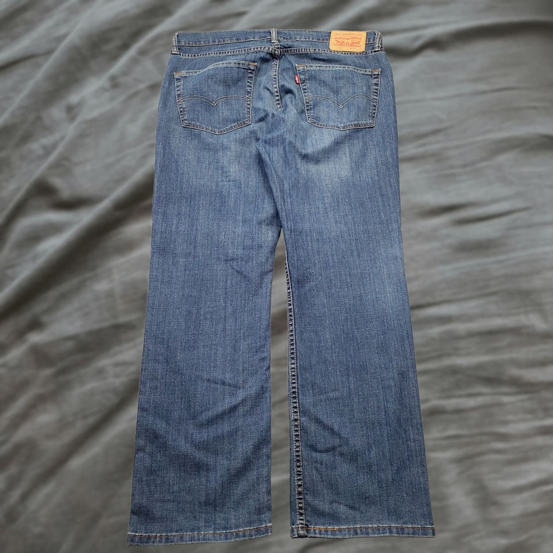 Levi's Levi's 559 Mens Jeans Straight Regular Size 36 Blue Denim 5-Pocket Medium Wash Vintage No N/A Size US 36 / EU 52 - 1 Thumbnail