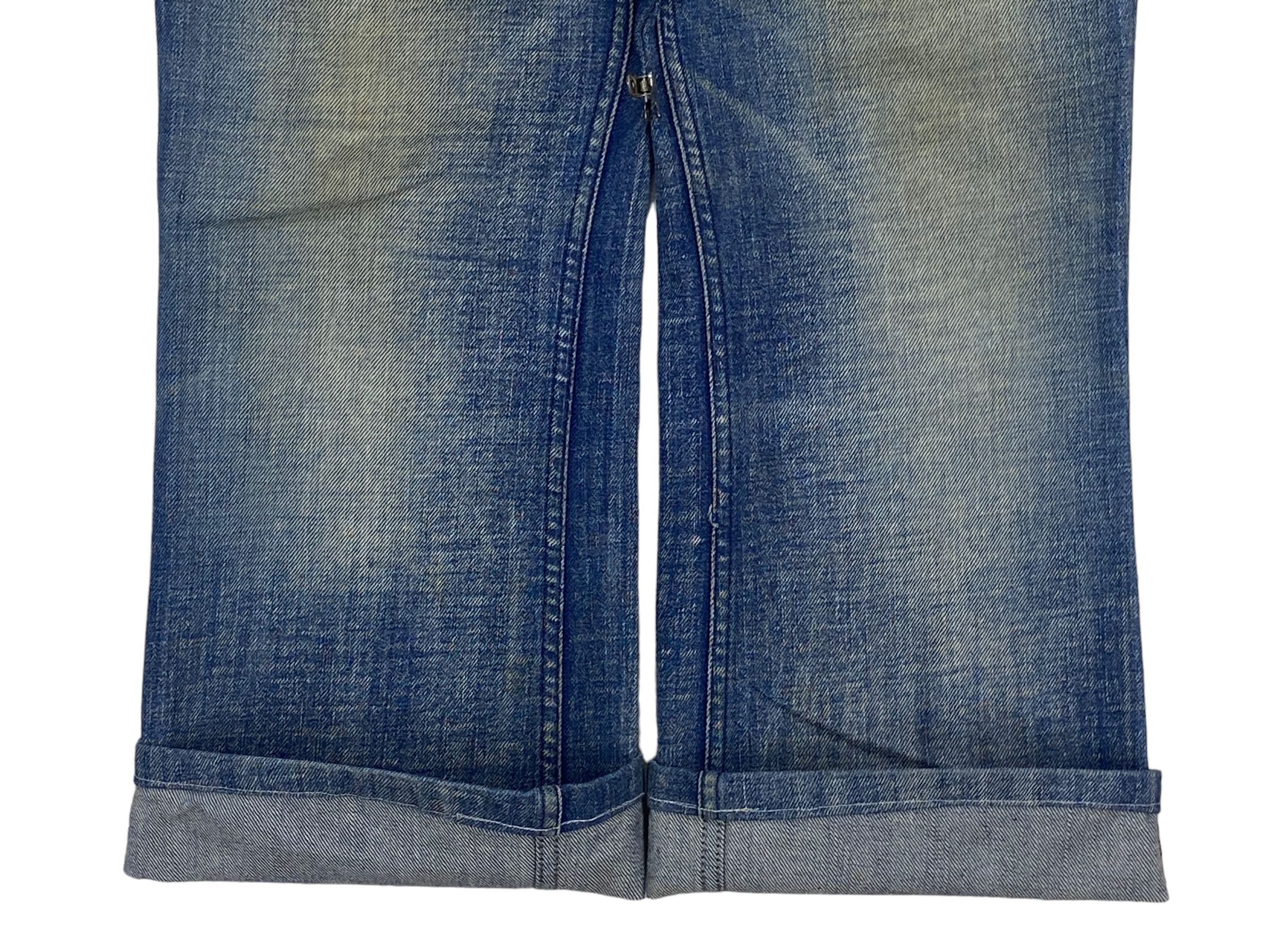 Diesel Diesel Distressed Jeans Faded Bootcut Jeans Size US 29 - 11 Thumbnail