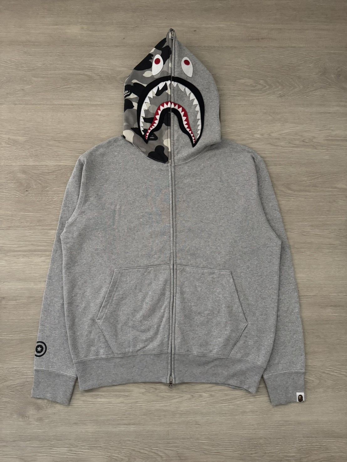 Bape Bape city camo shark fullzip Size US M / EU 48-50 / 2 - 1 Thumbnail