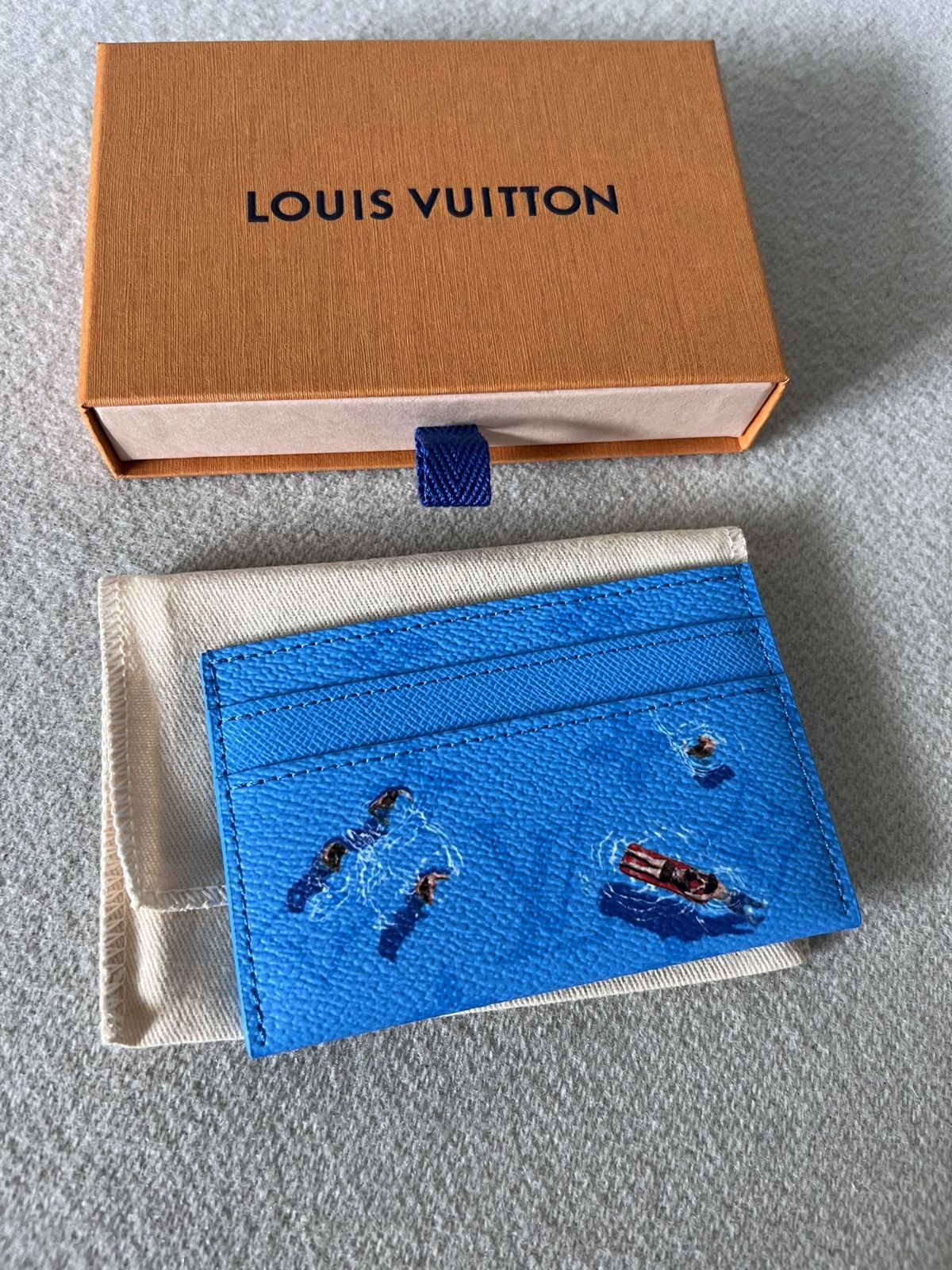 Louis Vuitton Louis Vuitton Pool Double Card Case in Blue Leather Size ONE SIZE - 1 Thumbnail
