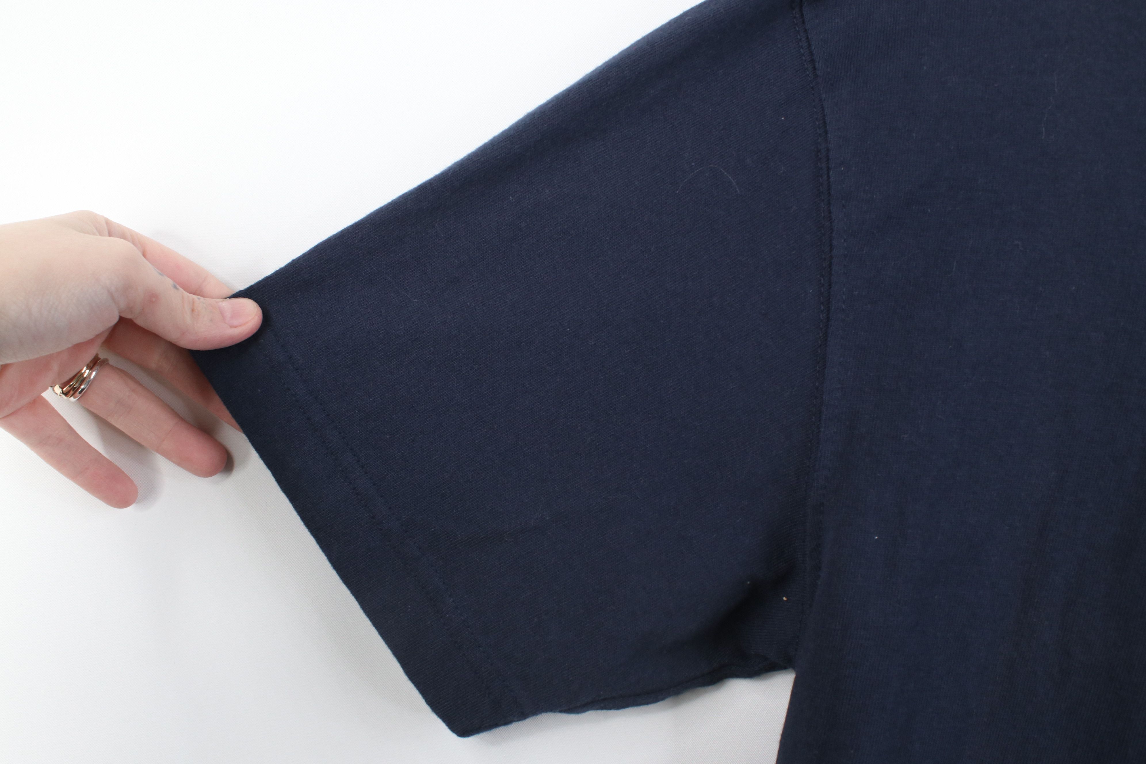 Carhartt Vintage Y2K Carhartt Heavyweight Pocket T-Shirt Navy Blue Size US XS / EU 42 / 0 - 8 Thumbnail
