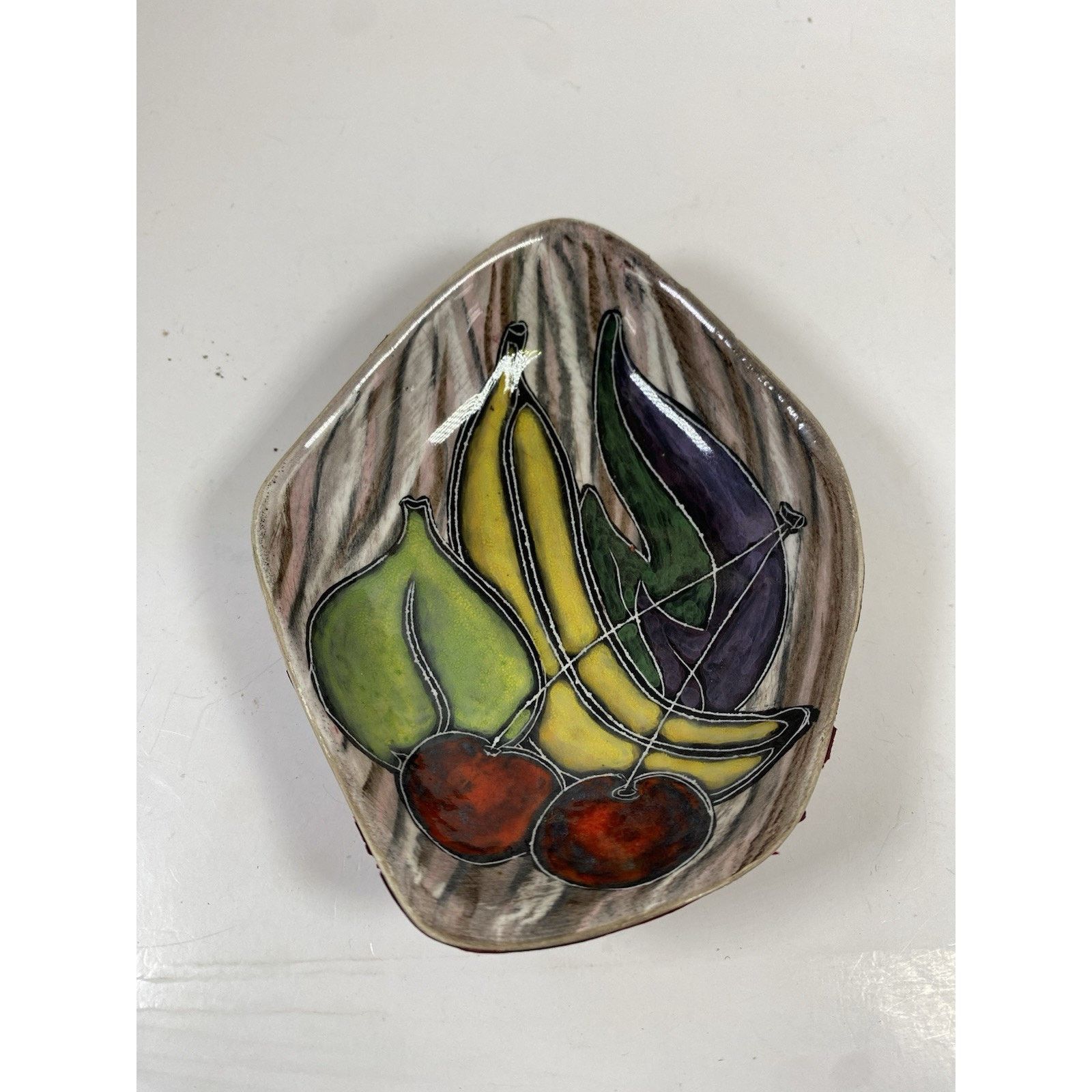 Handmade Italian art pottery sgraffito San Marino dish Leather bottom Size ONE SIZE - 1 Thumbnail