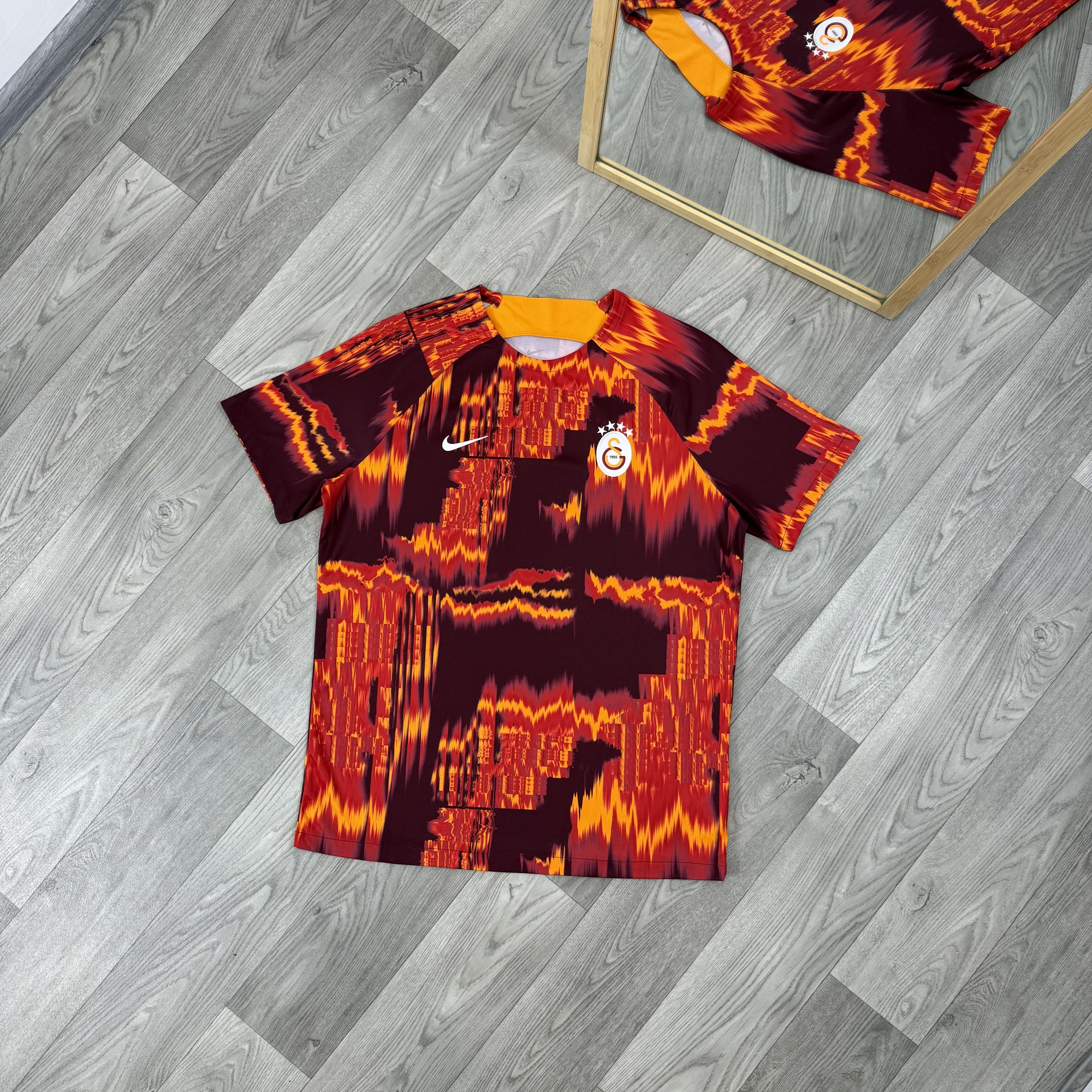 Nike Galatasaray 23-24 Academy Pro Soccer Jersey Tee Shirt