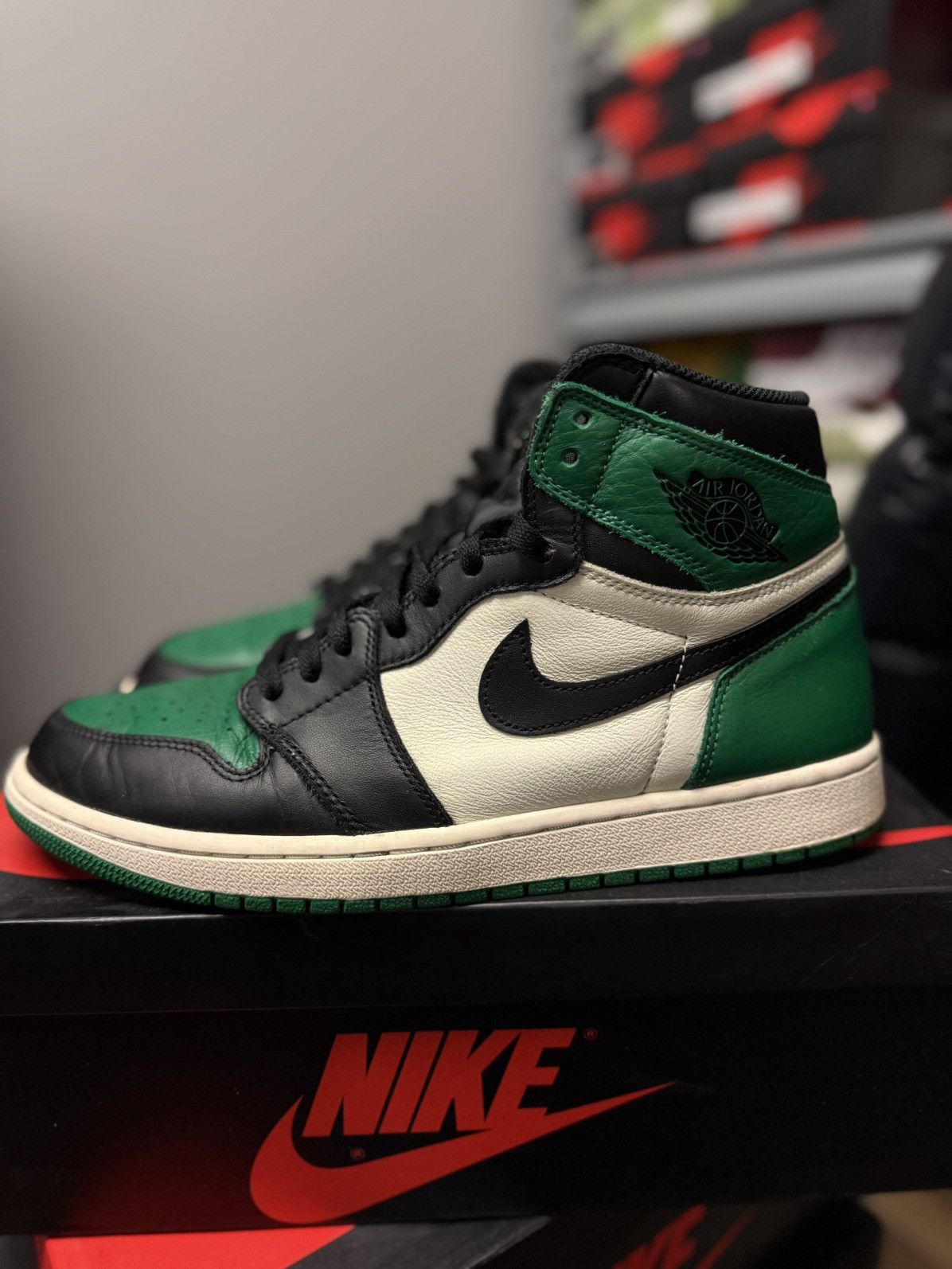 Jordan Brand × Nike Jordan 1 High OG Pine Green (2018) Size 11 🧼 Size US 11 / EU 44 - 5 Thumbnail