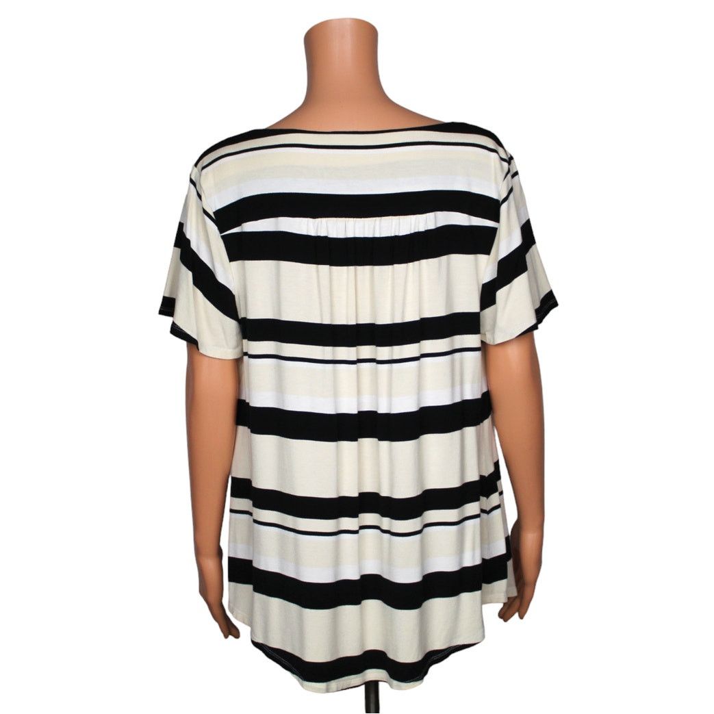 Other Cato Short Sleeve Top Women's Size XL Size XL / US 12-14 / IT 48-50 - 3 Thumbnail