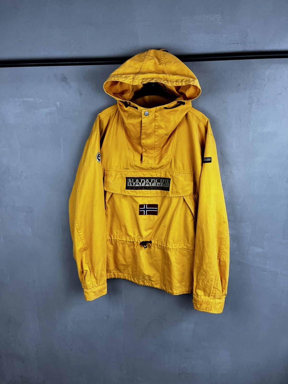 Napapijri napapijri anorak vintage jacket 90s size L Size US L / EU 52-54 / 3 - 1 Thumbnail