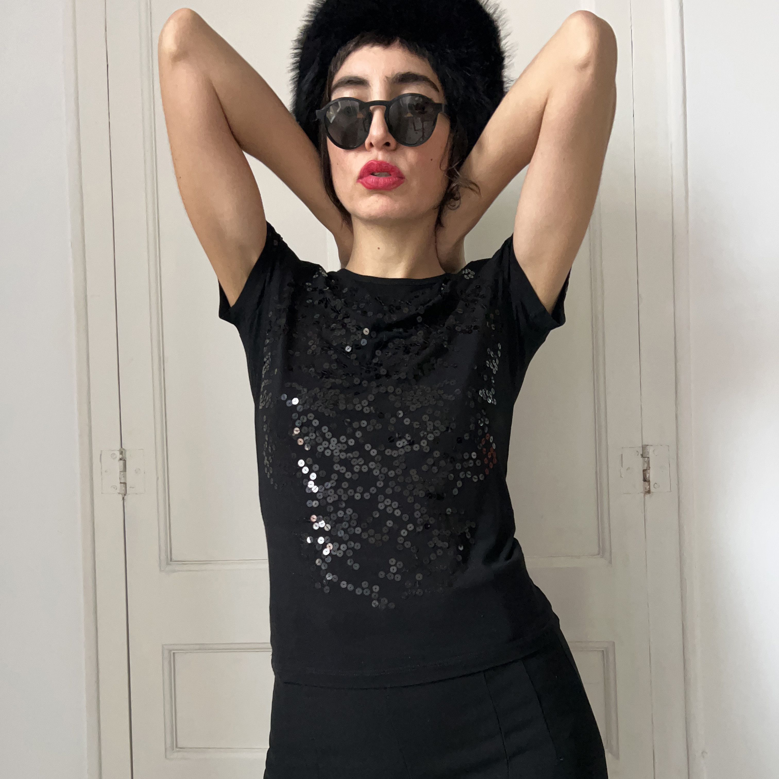 Moschino Moschino Black Sequin T-Shirt Size L / US 10 / IT 46 - 7 Thumbnail