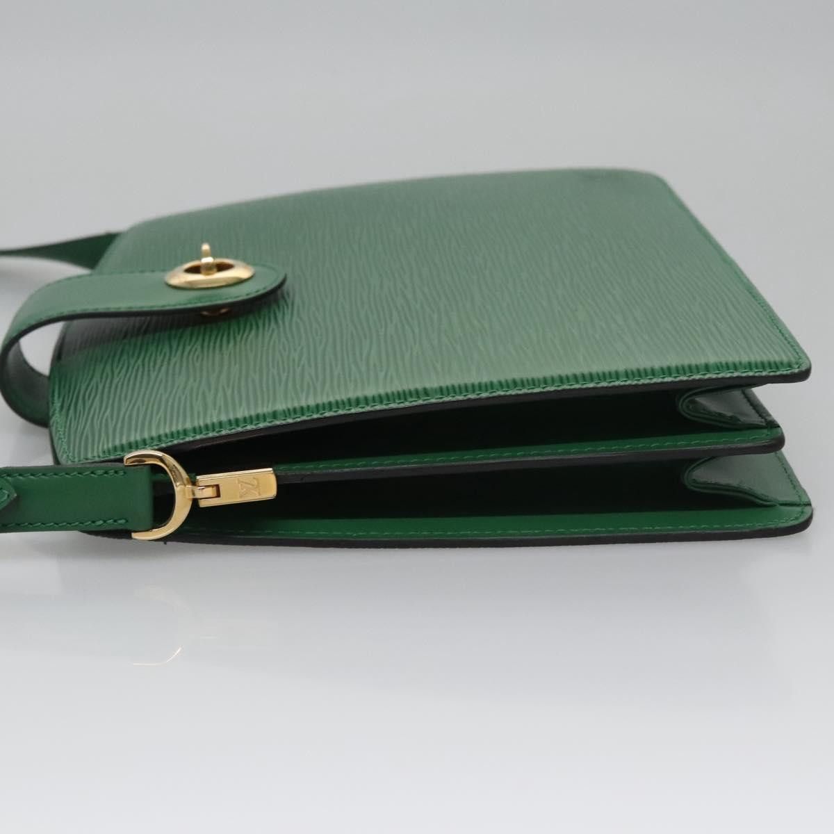 Louis Vuitton LOUIS VUITTON Epi Capuchin Shoulder Bag Green M52344 Size ONE SIZE - 4 Thumbnail