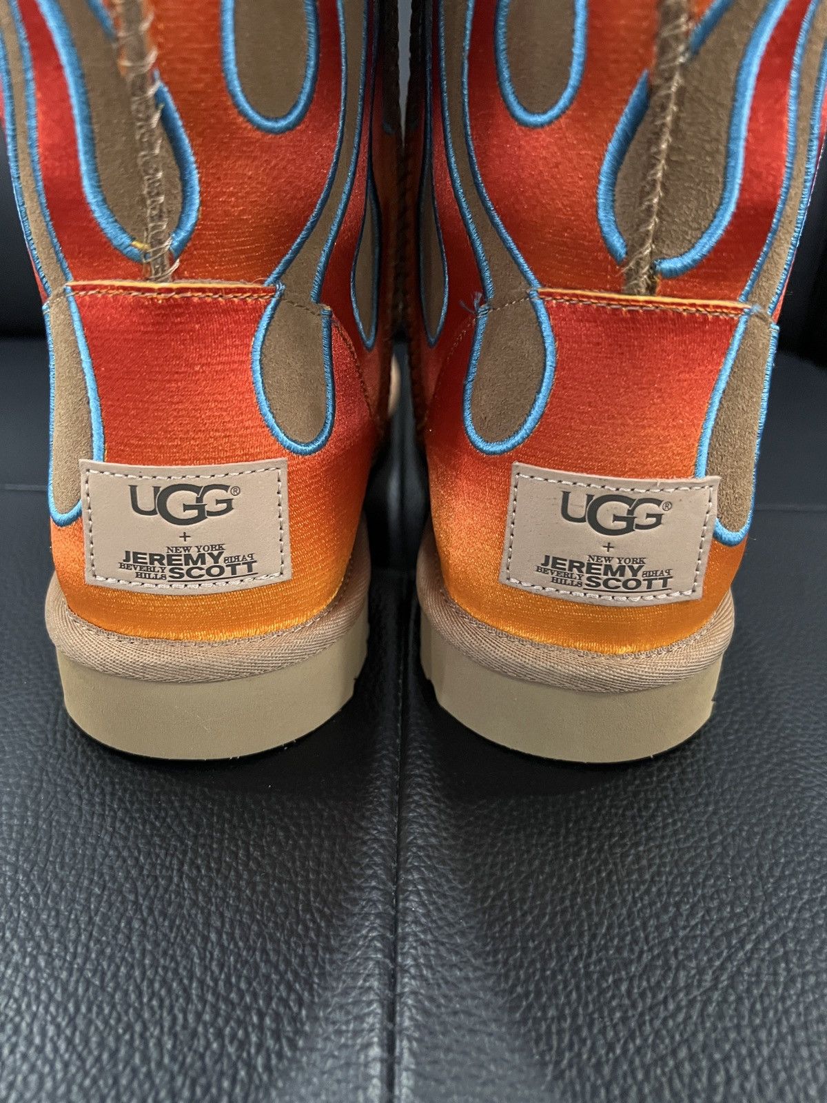 Jeremy Scott UGG by Jeremy Scott Flame Embroidered Snow Boots Size US 12 / EU 45 - 7 Thumbnail