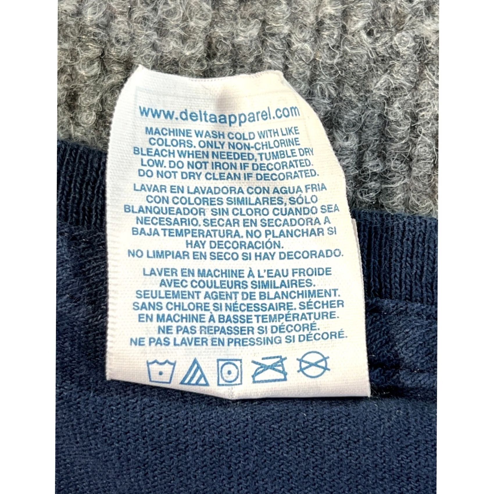 Vintage VINTAGE? No. (But no new info) Size US XL / EU 56 / 4 - 6 Thumbnail