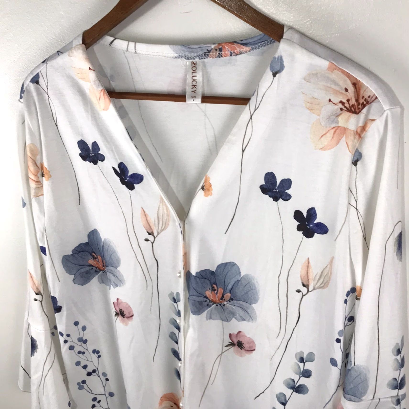 Vintage Zolucky Floral 3/4 Sleeve Cardigan Womens Size L White Classic Lightweight Knit Size L / US 10 / IT 46 - 2 Thumbnail