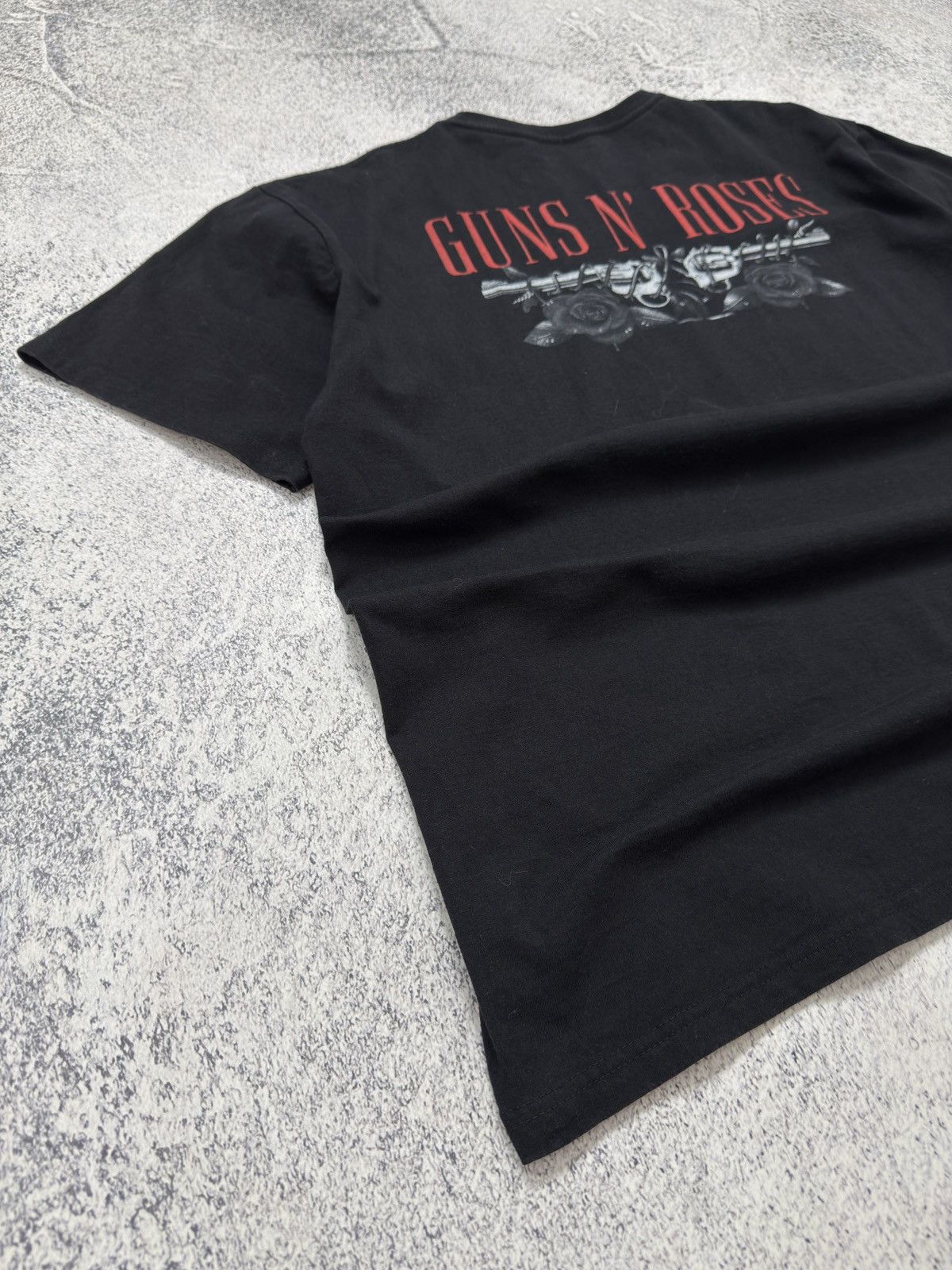 Guns N' Roses VINTAGE 90s GUNS N ROSES USE YOUR ILLUTION TOUR BAND T-SHIRT Size US XL / EU 56 / 4 - 14 Thumbnail