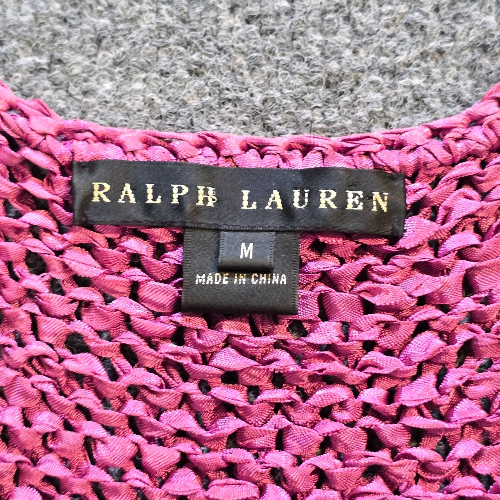Ralph Lauren VINTAGE Ralph Lauren Blouse Shirt Knit Viscose Pink Purple Black Label Womens Medium Knit Sleeveless V-Neck Pullover Casual Travel Classic Designer Size M / US 6-8 / IT 42-44 - 3 Thumbnail