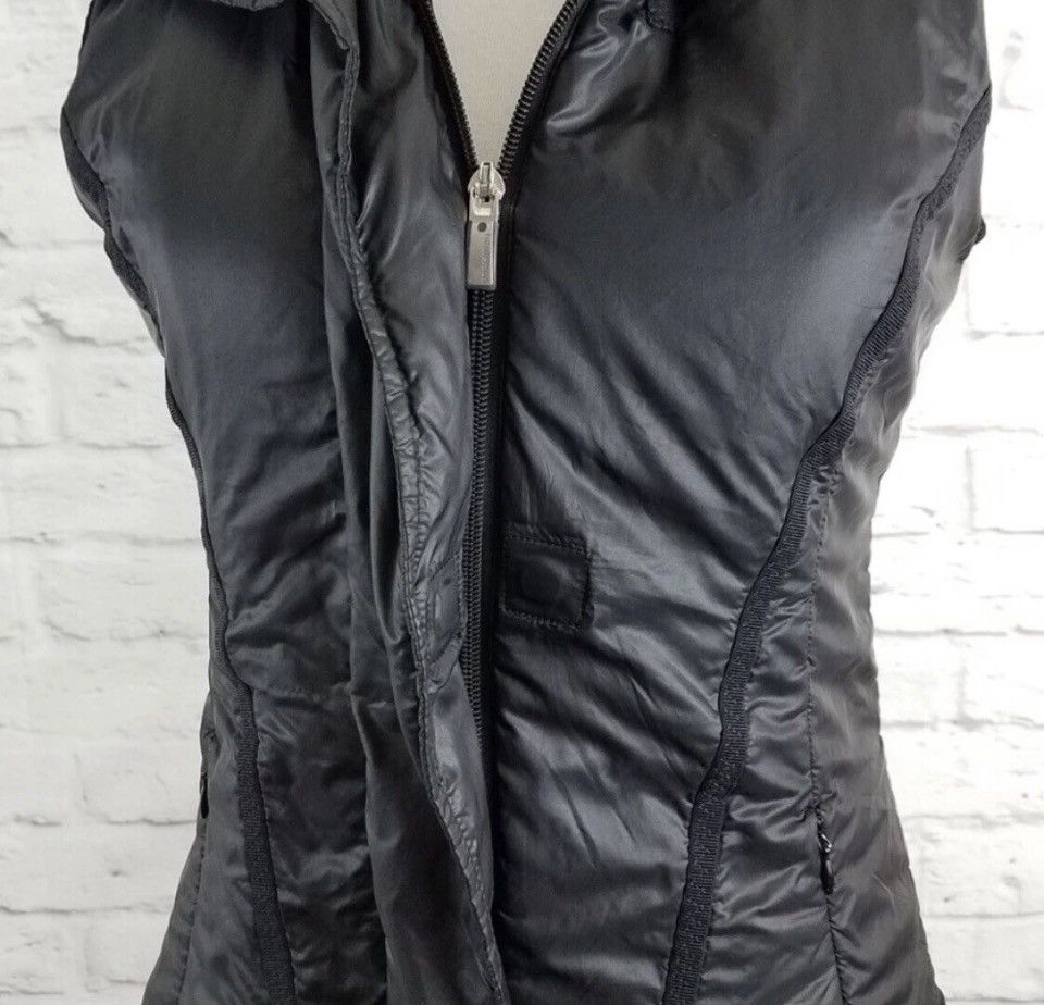 Lululemon Lululemon Black Glacier Quilted Fleece lined Vest Jacket Size S / US 4 / IT 40 - 6 Thumbnail