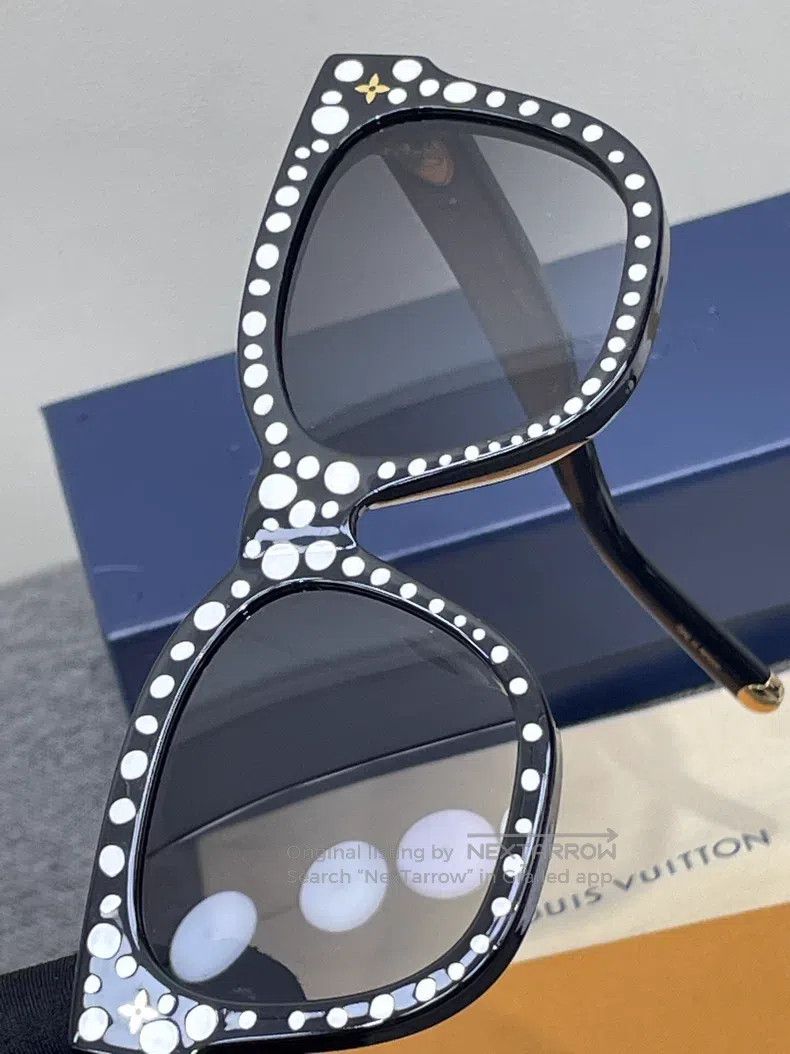 Louis Vuitton Louis Vuitton Yayoi Kusama Co-branded Sunglasses Size ONE SIZE - 5 Thumbnail