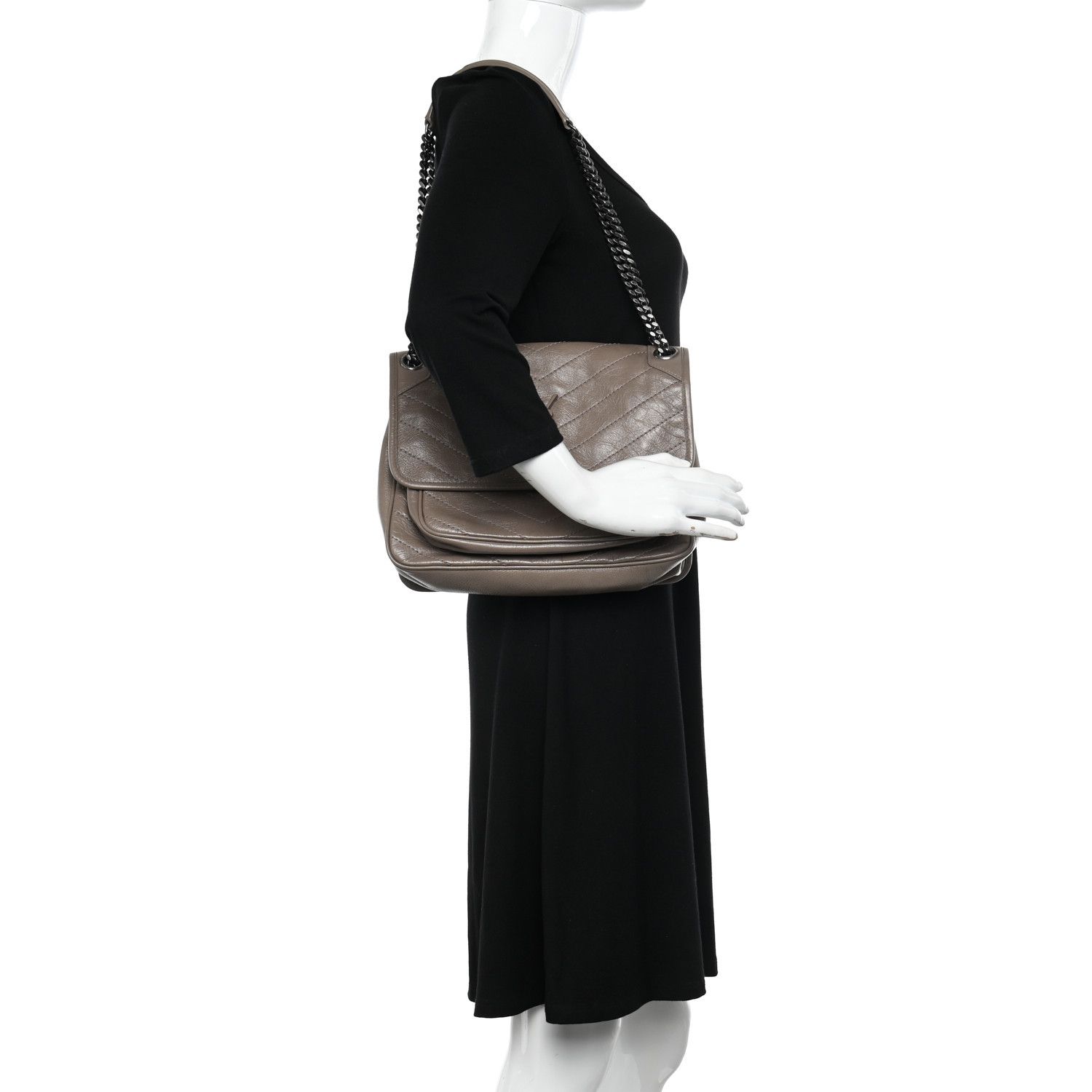 Saint Laurent Paris o1b1hav110924 Size: OS / Niki Medium Leather Bag Dark Brown Size ONE SIZE - 2 Thumbnail