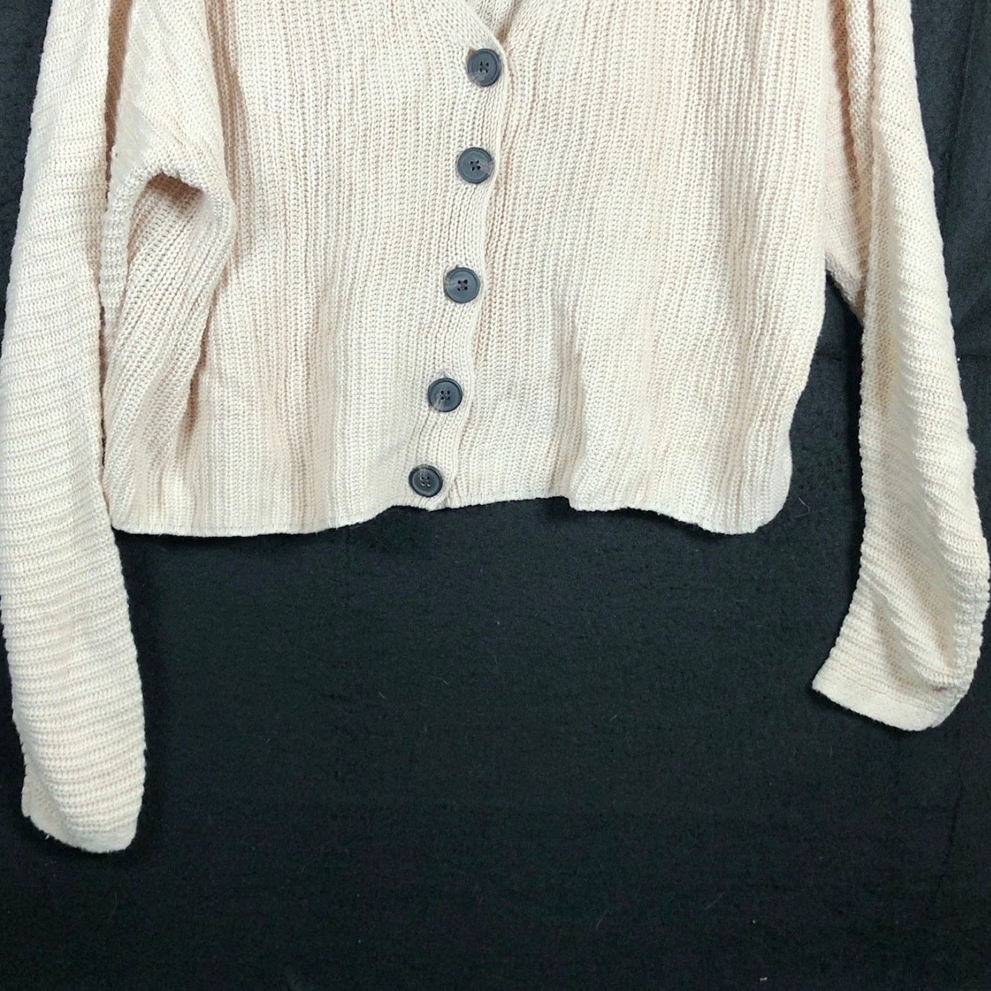 Vintage American Eagle Cardigan Sweater Beige Button Front Knit V-Neck M Womens Casual Preppy Size M / US 6-8 / IT 42-44 - 3 Thumbnail
