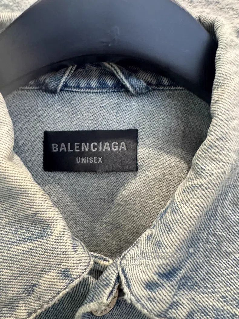 Balenciaga Balenciaga Kirin Arm Logo Denim Jacket Size US S / EU 44-46 / 1 - 2 Thumbnail