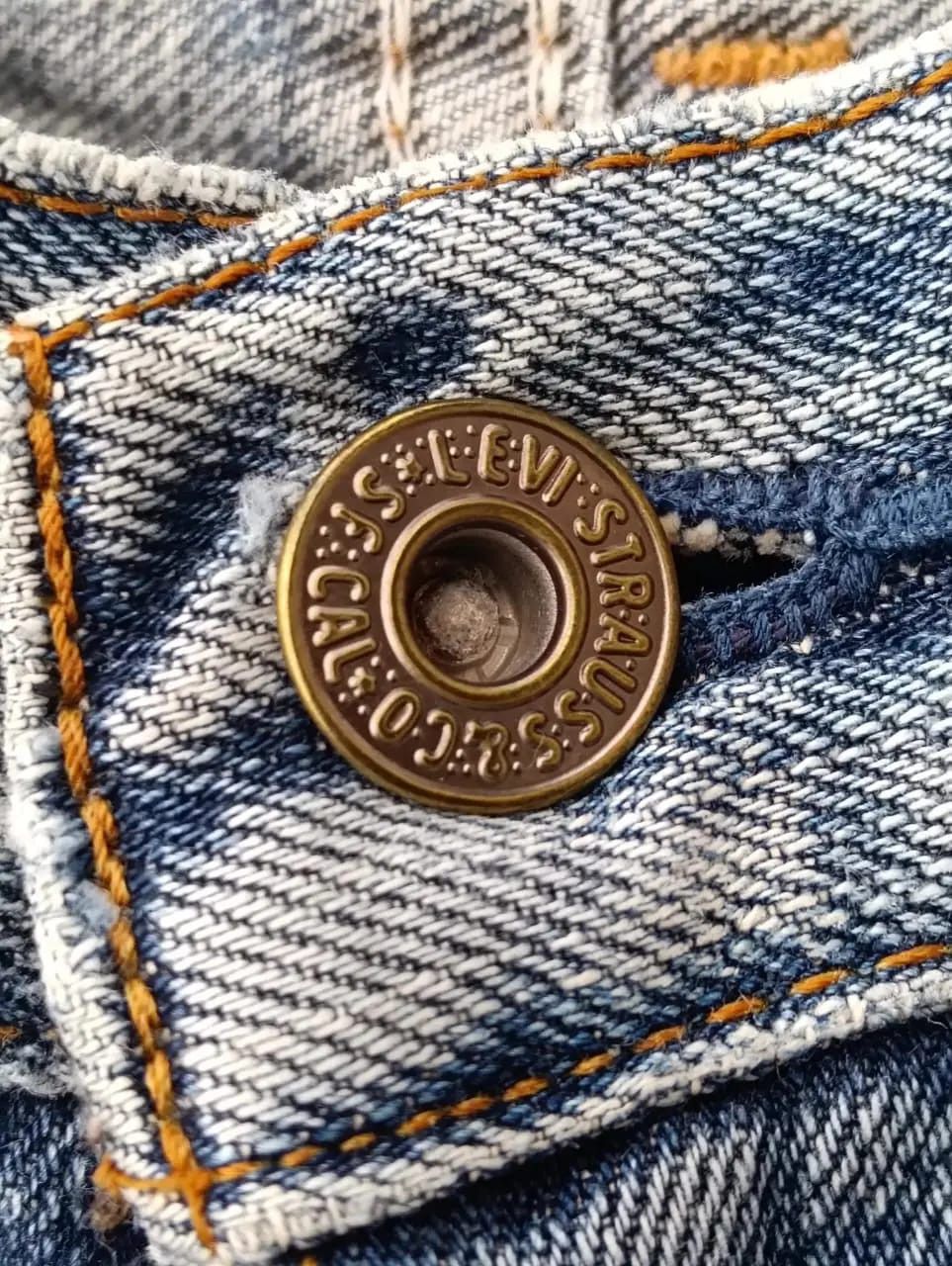 Levi's Vintage Clothing LEVI'S 502 Regular Tapered Light Wash Jeans - Great Fade. Size US 28 / EU 44 - 7 Thumbnail