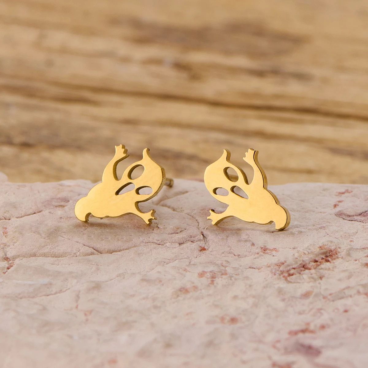 Jewelry Ghost Mini Stud Earrings Charm Earring Gift Size ONE SIZE - 1 Thumbnail