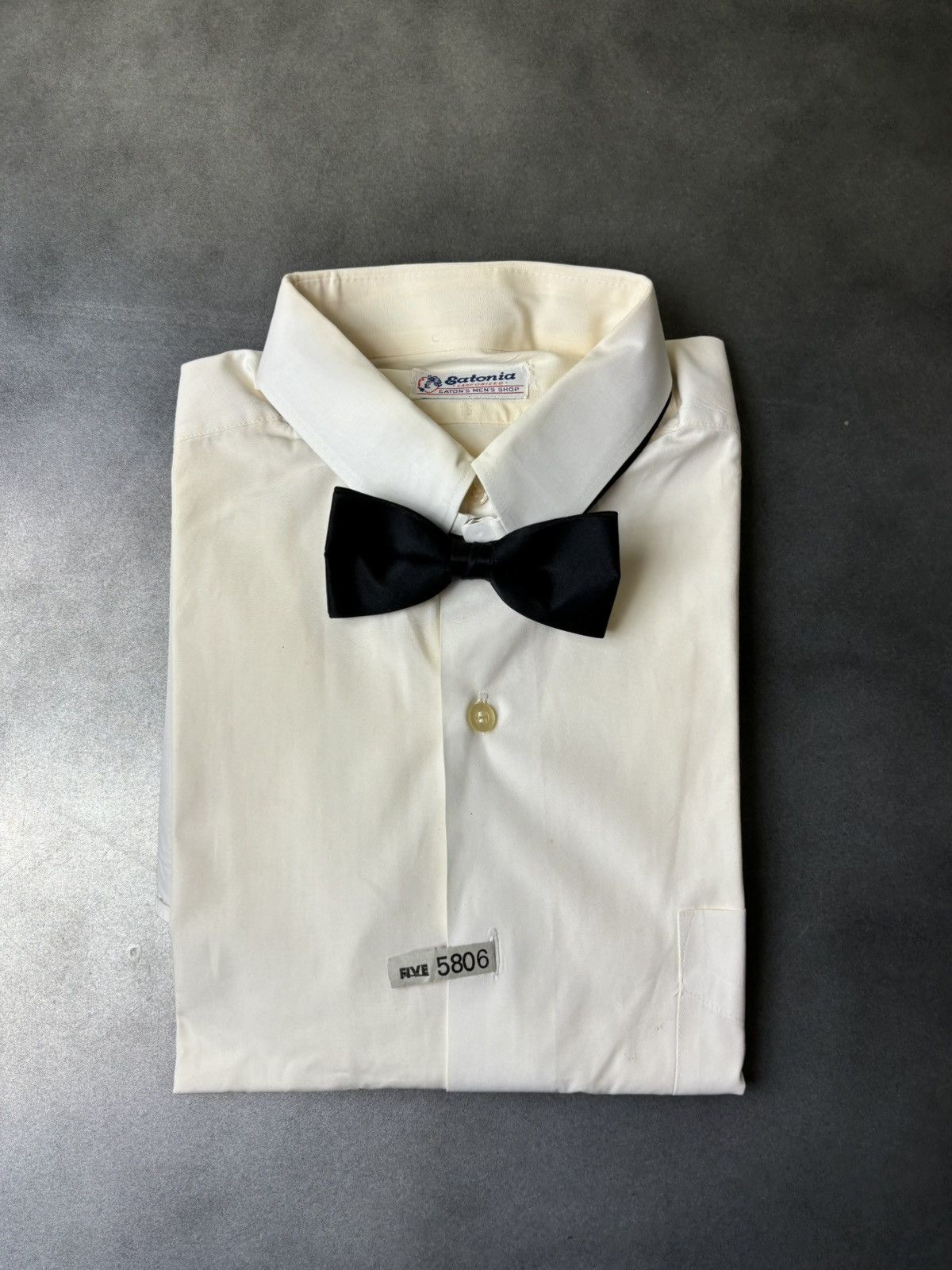 Vintage 1980s Pre-Tied Bow Tie Vintage Bowtie Neck Tie Made in USA Size ONE SIZE - 1 Thumbnail