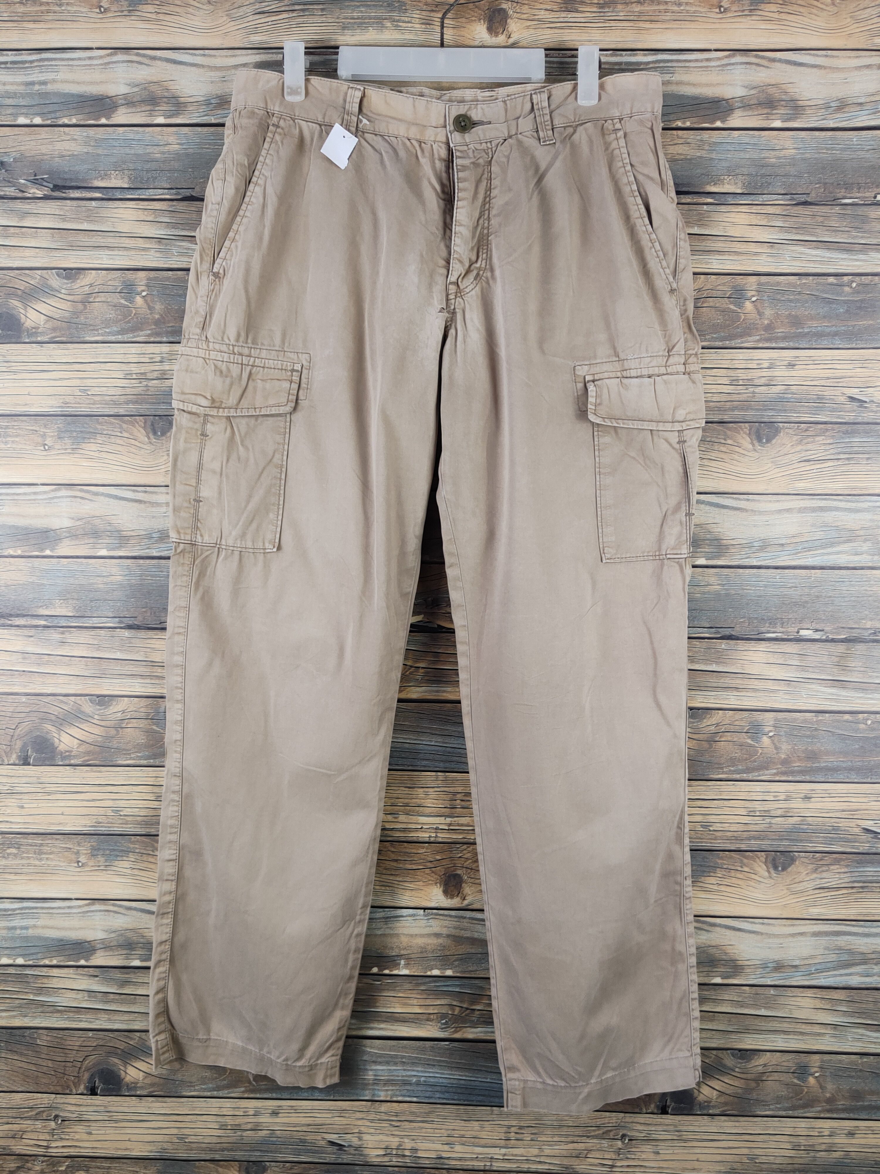 Japanese Brand DL Uniqlo Beige Multipocket Cargo Pants #1959 Size US 32 / EU 48 - 1 Thumbnail