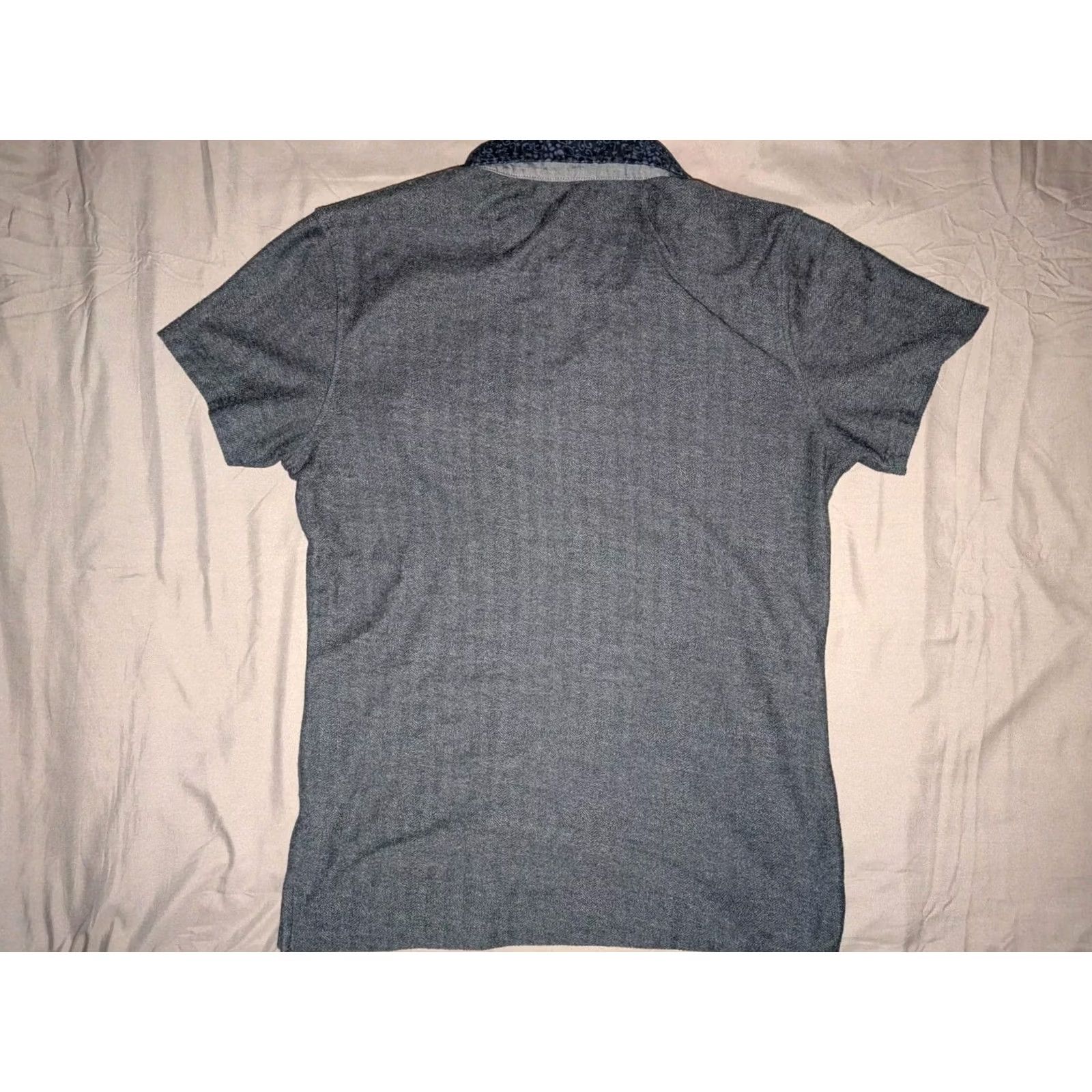Saks Fifth Avenue Saks Fifth Avenue Mens T-Shirt V-Neck Short Sleeve Pocket Midnight Blue XS? No, M. Size US 31 - 7 Thumbnail