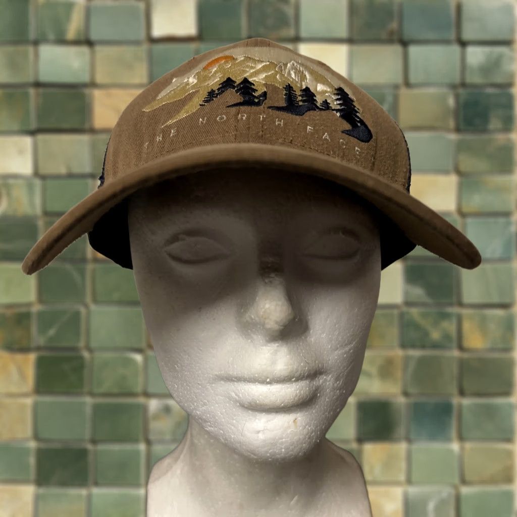 The North Face The North Face Embroidered Mudder Trucker Cap Taupe Green Bear Size ONE SIZE - 1 Thumbnail