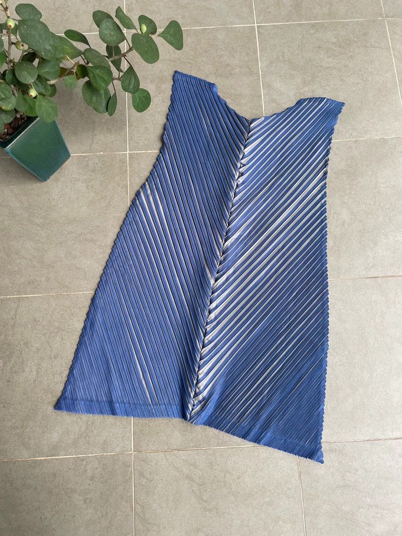 Issey Miyake Issey Miyake size:3 Blue twill pleated banana leaf dress Size S / US 4 / IT 40 - 8 Thumbnail