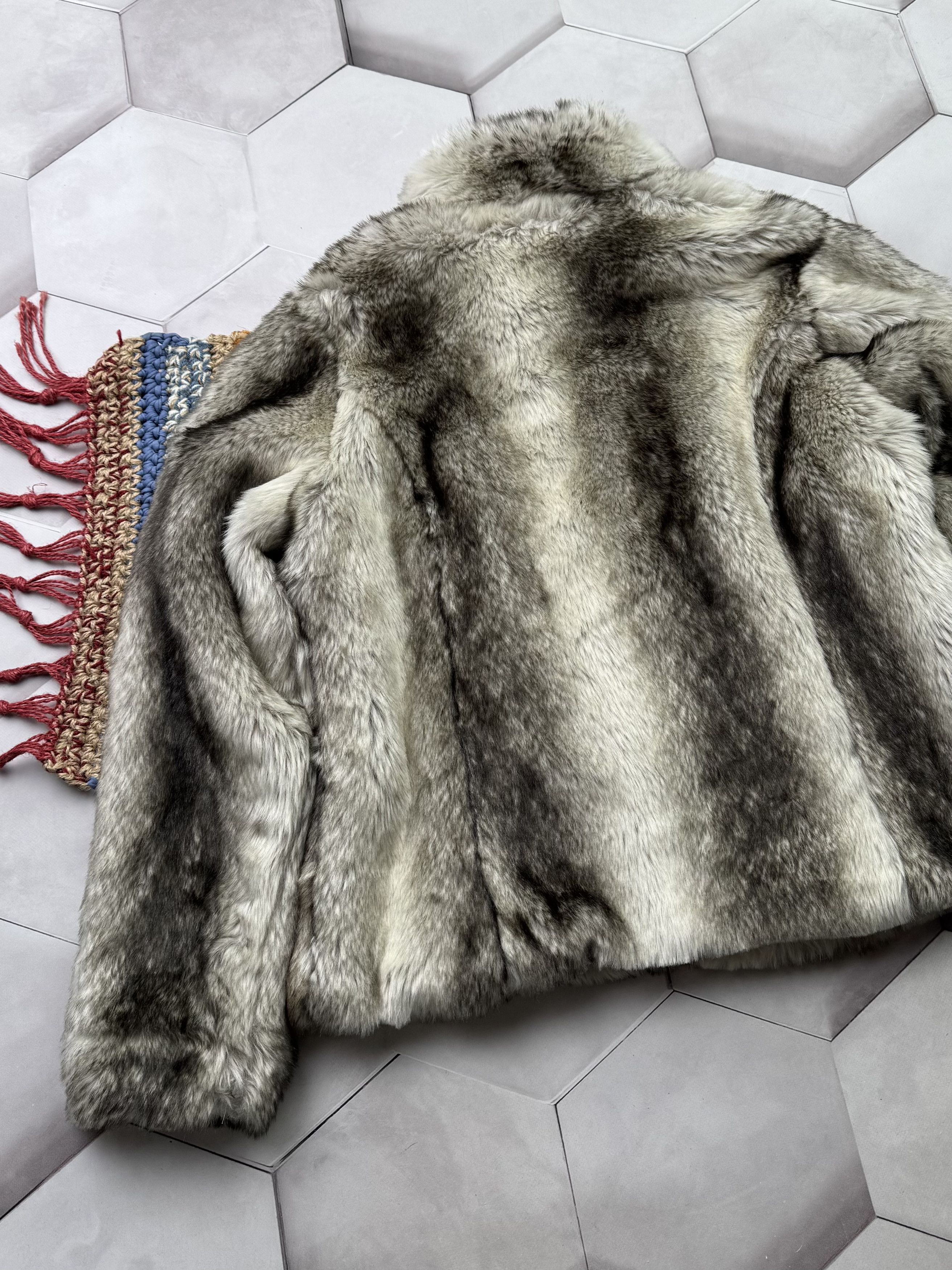 Vintage Vintage Faux Fur Jacket (E4) Size L / US 10 / IT 46 - 9 Thumbnail