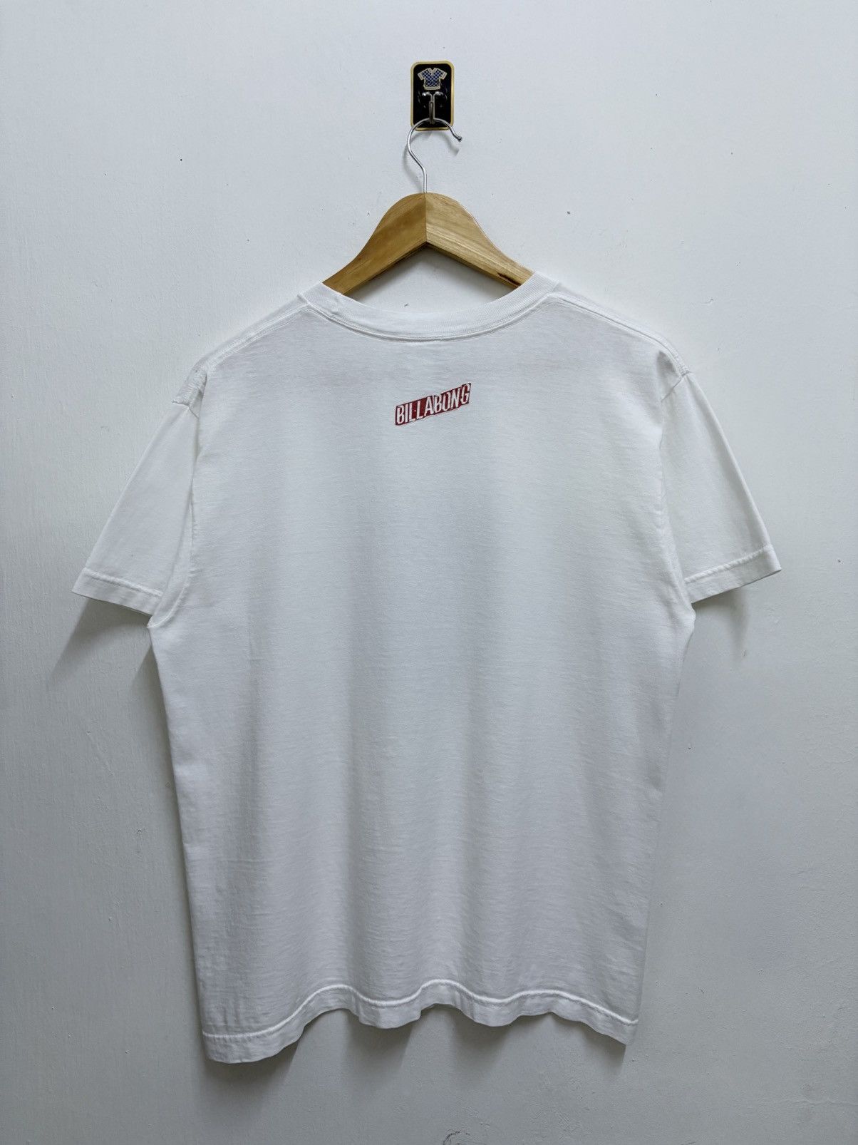 POP MAGAZINE 2000's Billabong Surfer - Lilliana Bowrey Model T-Shirt Size US M / EU 48-50 / 2 - 2 Thumbnail