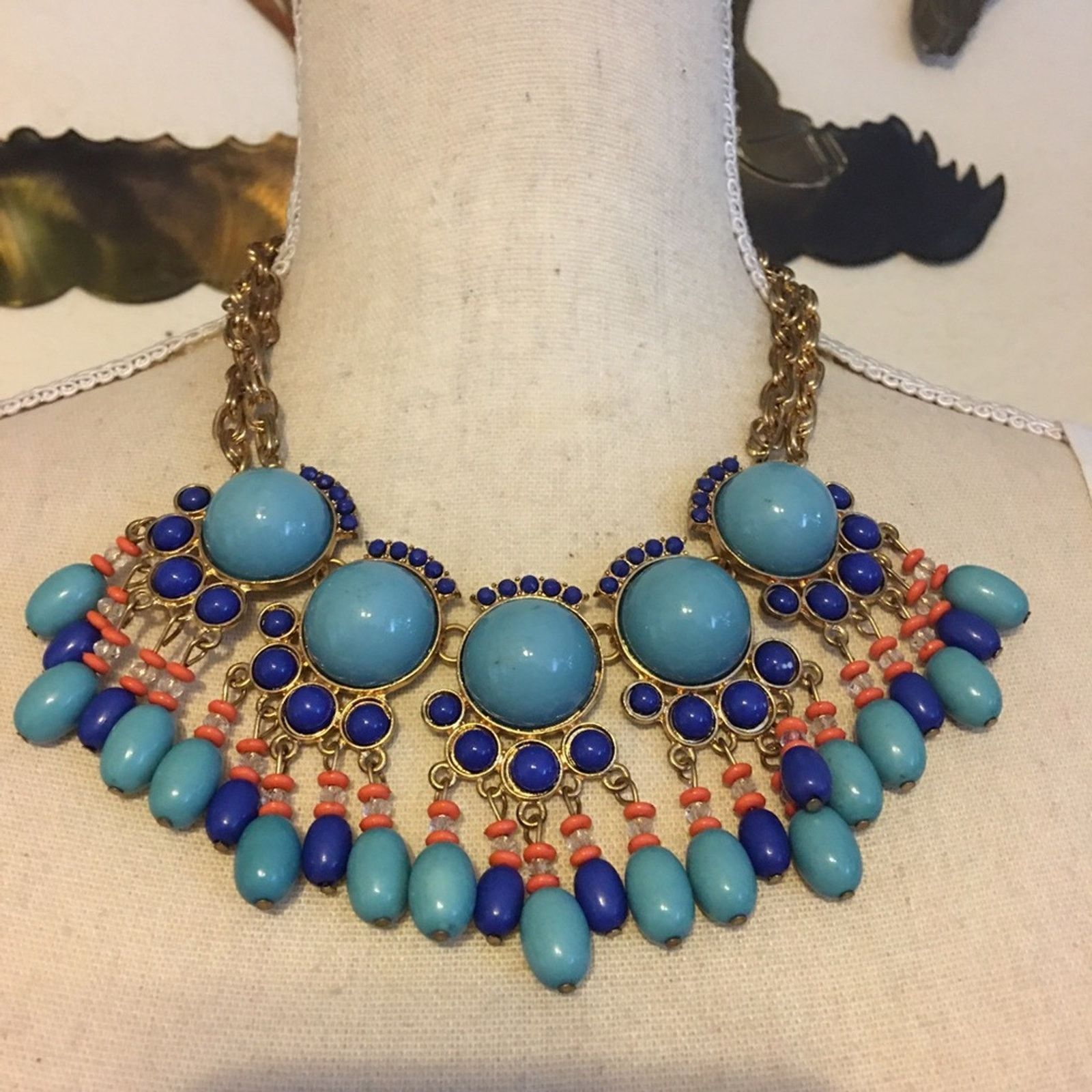 Jewelry Turquoise color cabochon statement necklace Size ONE SIZE - 1 Thumbnail