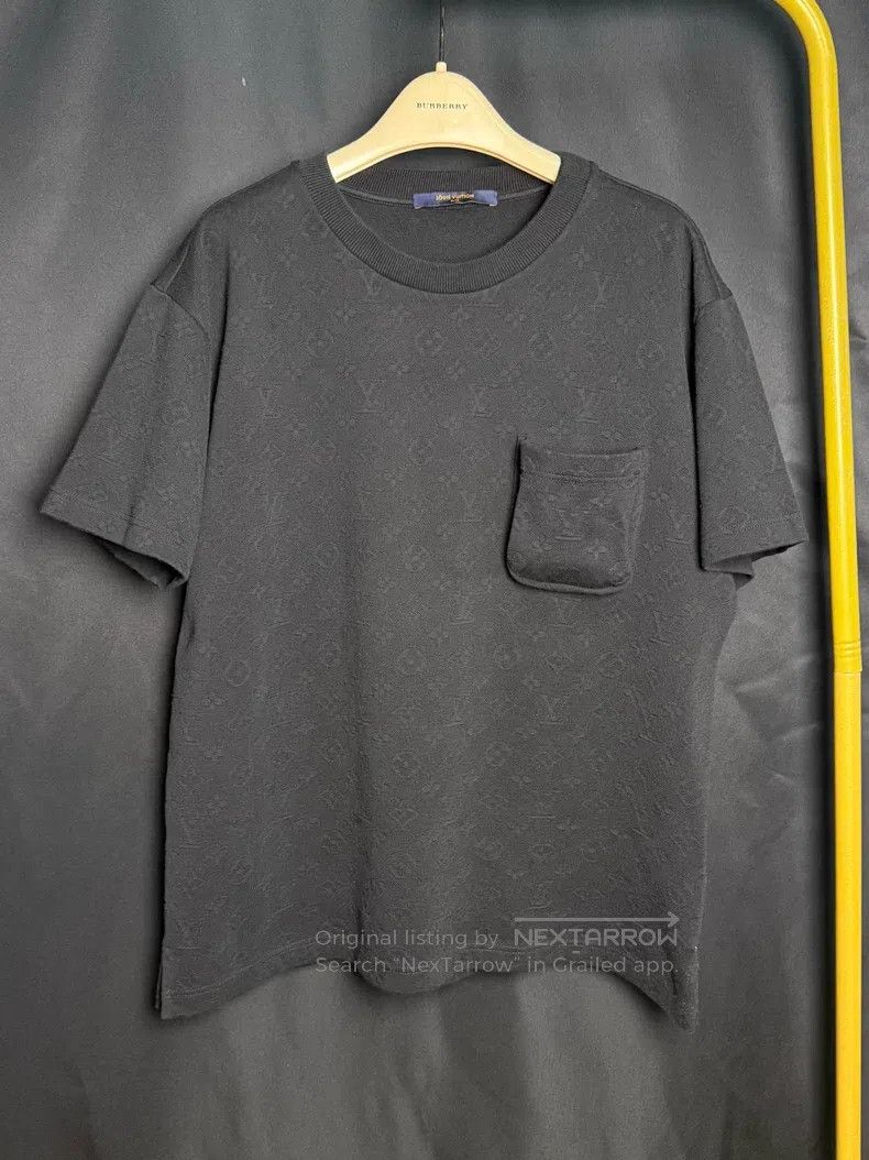 Louis Vuitton Louis Vuitton Black dark stripe logo short sleeve Size US M / EU 48-50 / 2 - 1 Thumbnail