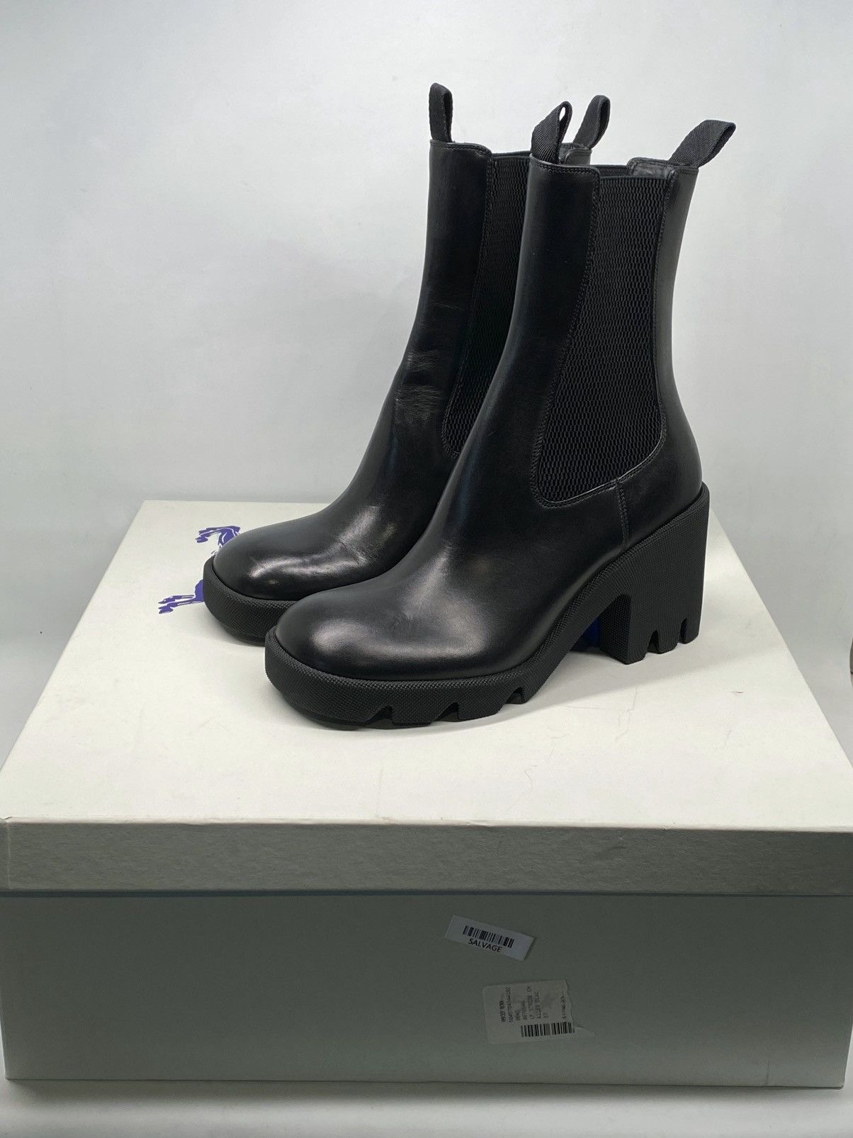 Burberry Burberry Elasticated-Panel Leather Heeled Boots size 37 Size US 7 / IT 37 - 13 Thumbnail